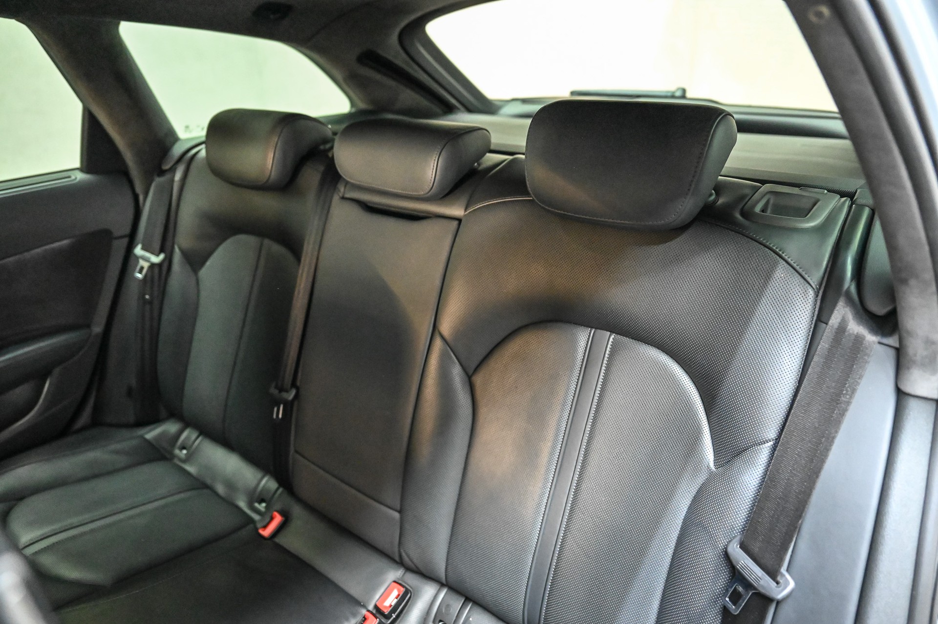 AUDI RS6 Avant 4.0 TFSI V8 performance quattro-image-27