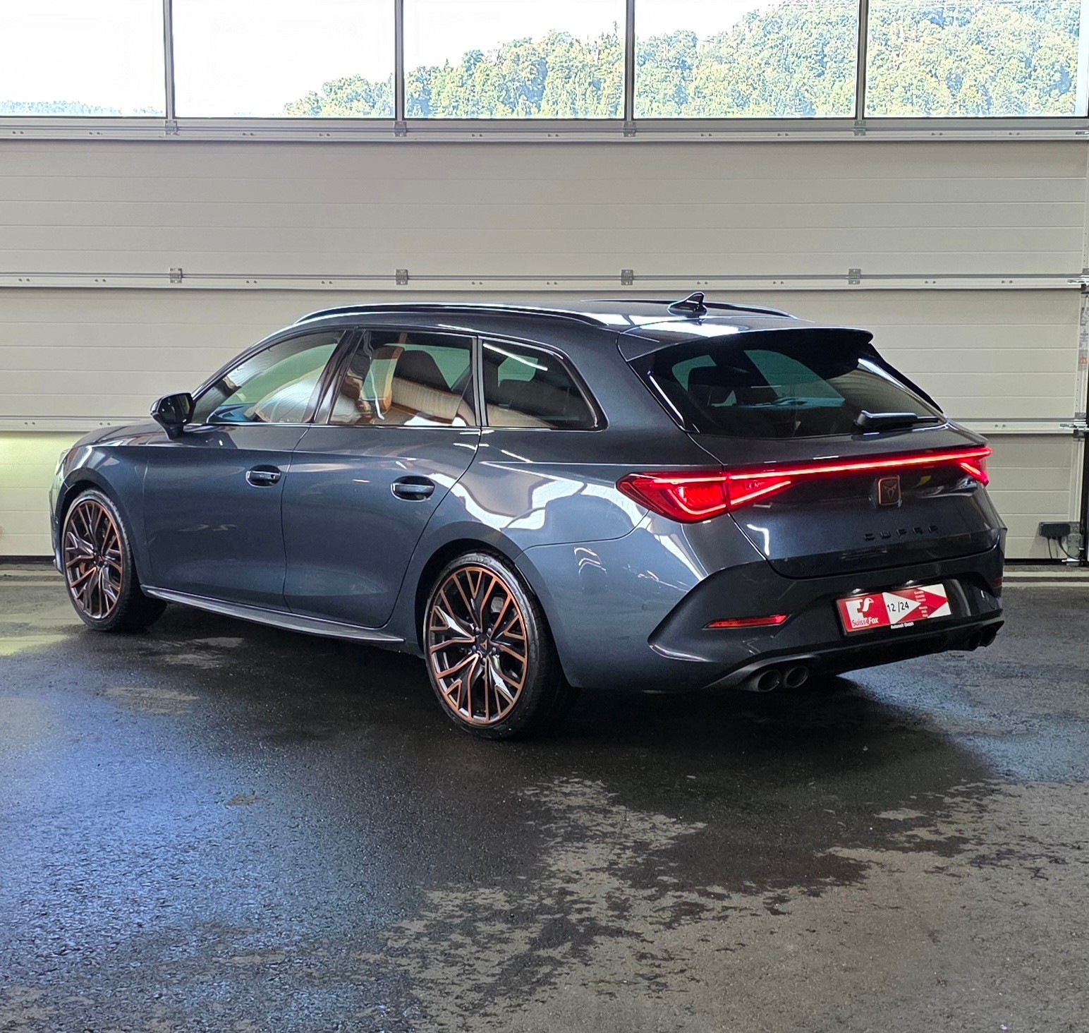 CUPRA LEON ST 2.0 TSI VZ DSG 4Drive *Anhängerkupplung*Spurhalte-&AbstandsAssistent*Rückfahrkamera*Ambientebeleuchtung*-showroom-element-2