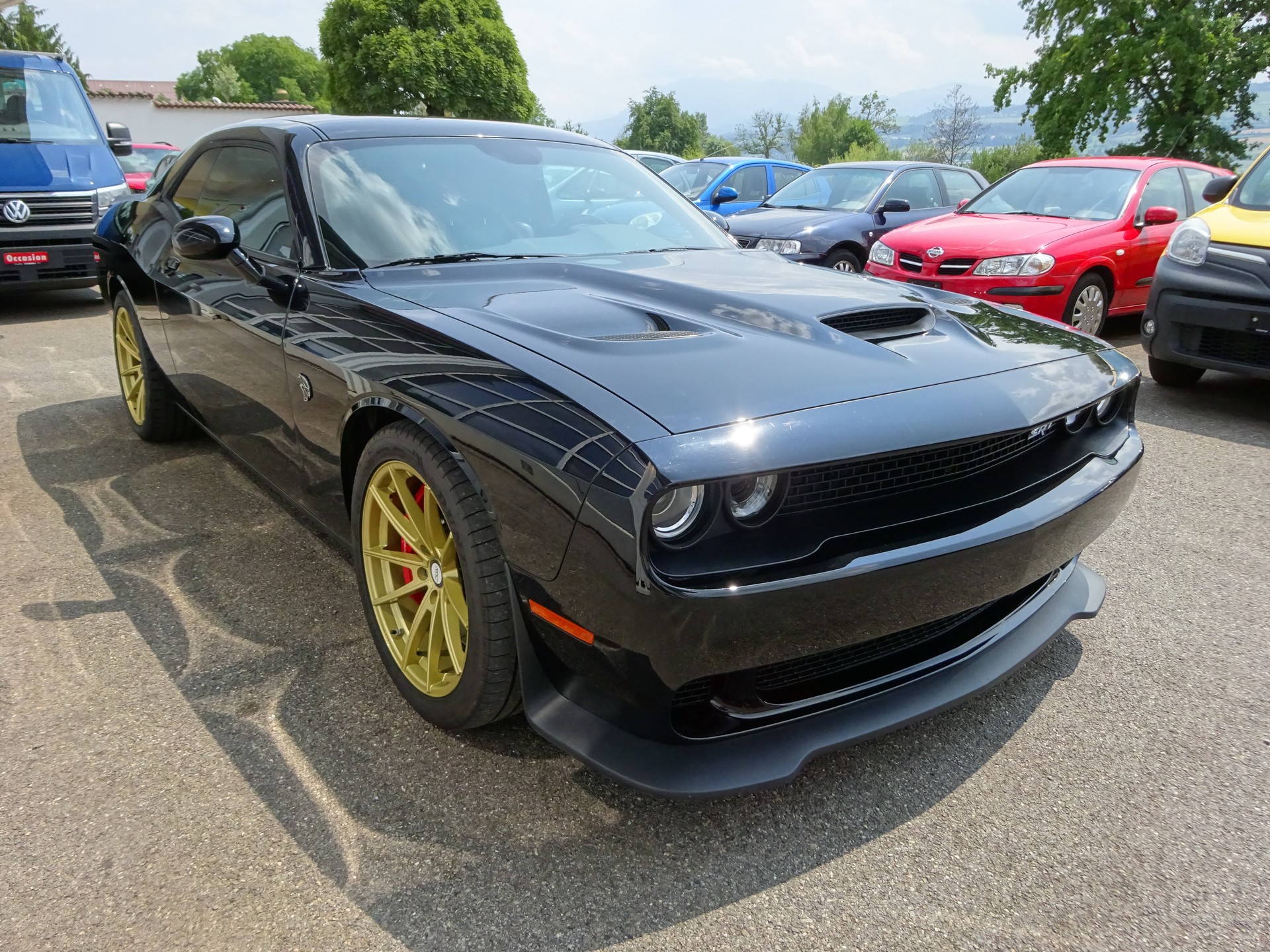 DODGE Hellcat-showroom-element-3
