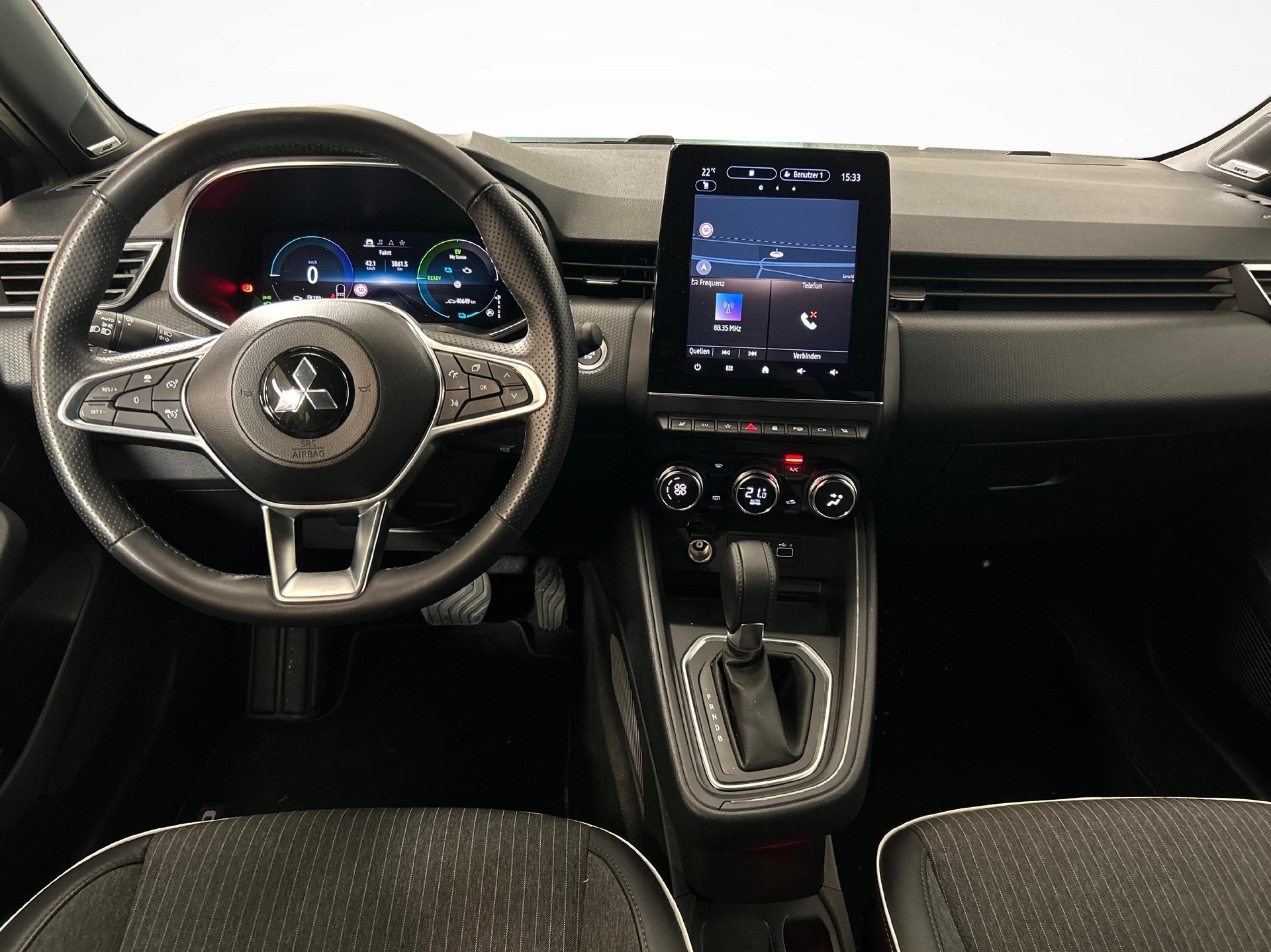 MITSUBISHI Colt 1.6 HEV Instyle-image-6