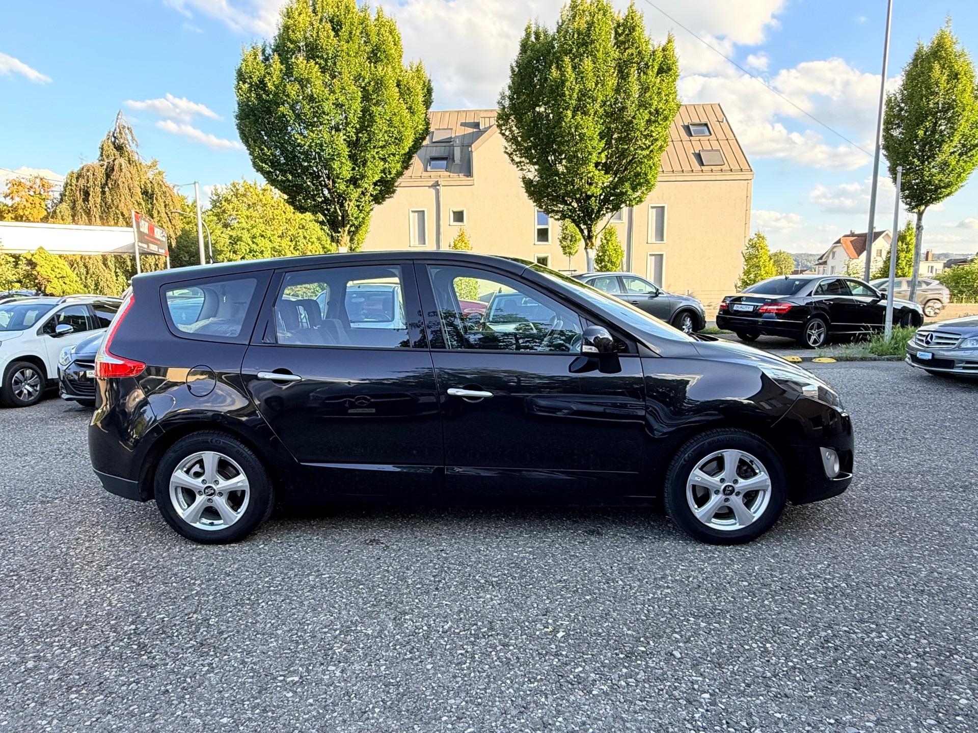 RENAULT Grand Scénic 1.9 dCi Dynamique 7 Plätze-showroom-element-3
