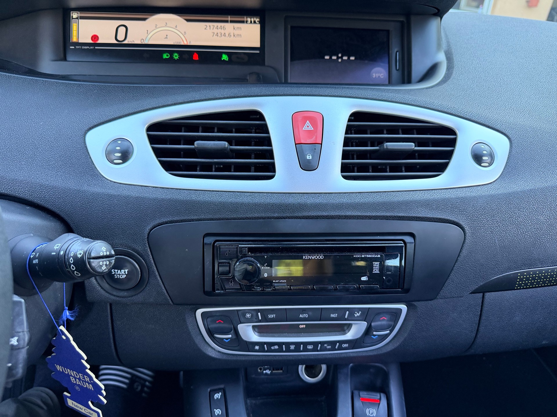 RENAULT Grand Scénic 1.9 dCi Dynamique 7 Plätze-image-20
