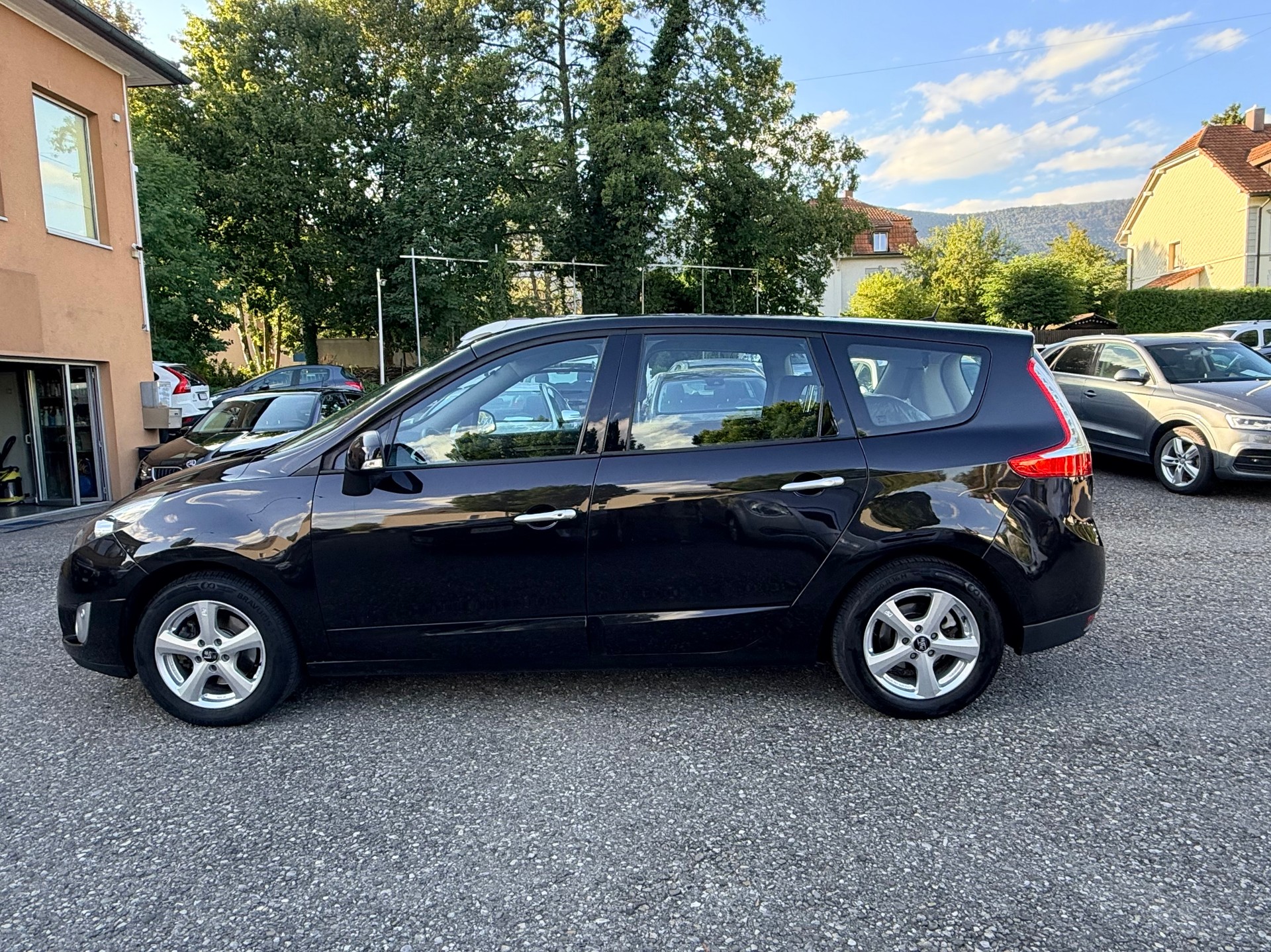 RENAULT Grand Scénic 1.9 dCi Dynamique 7 Plätze-image-8