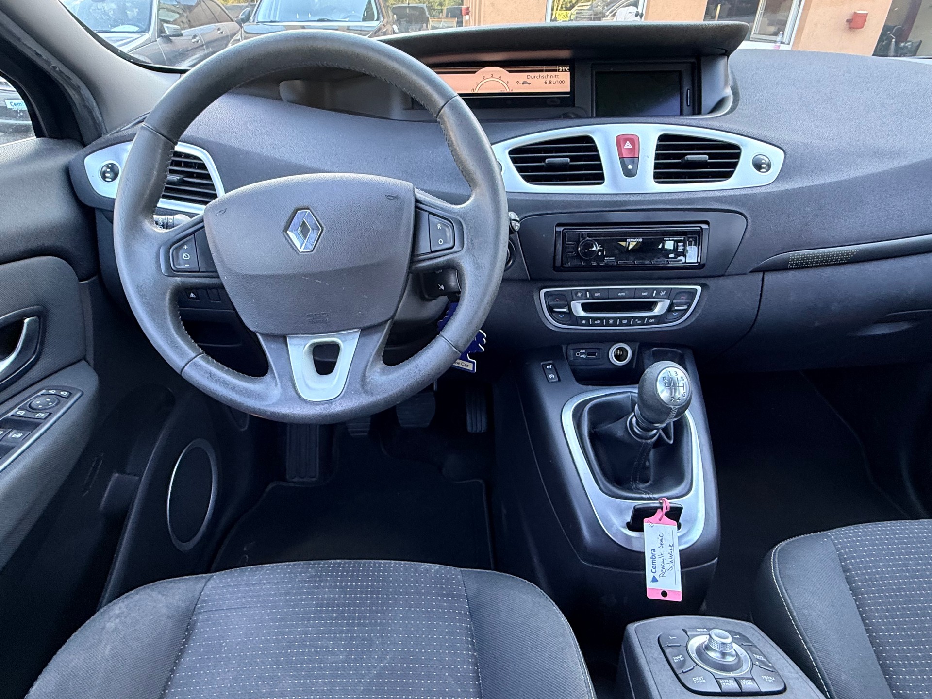 RENAULT Grand Scénic 1.9 dCi Dynamique 7 Plätze-image-19