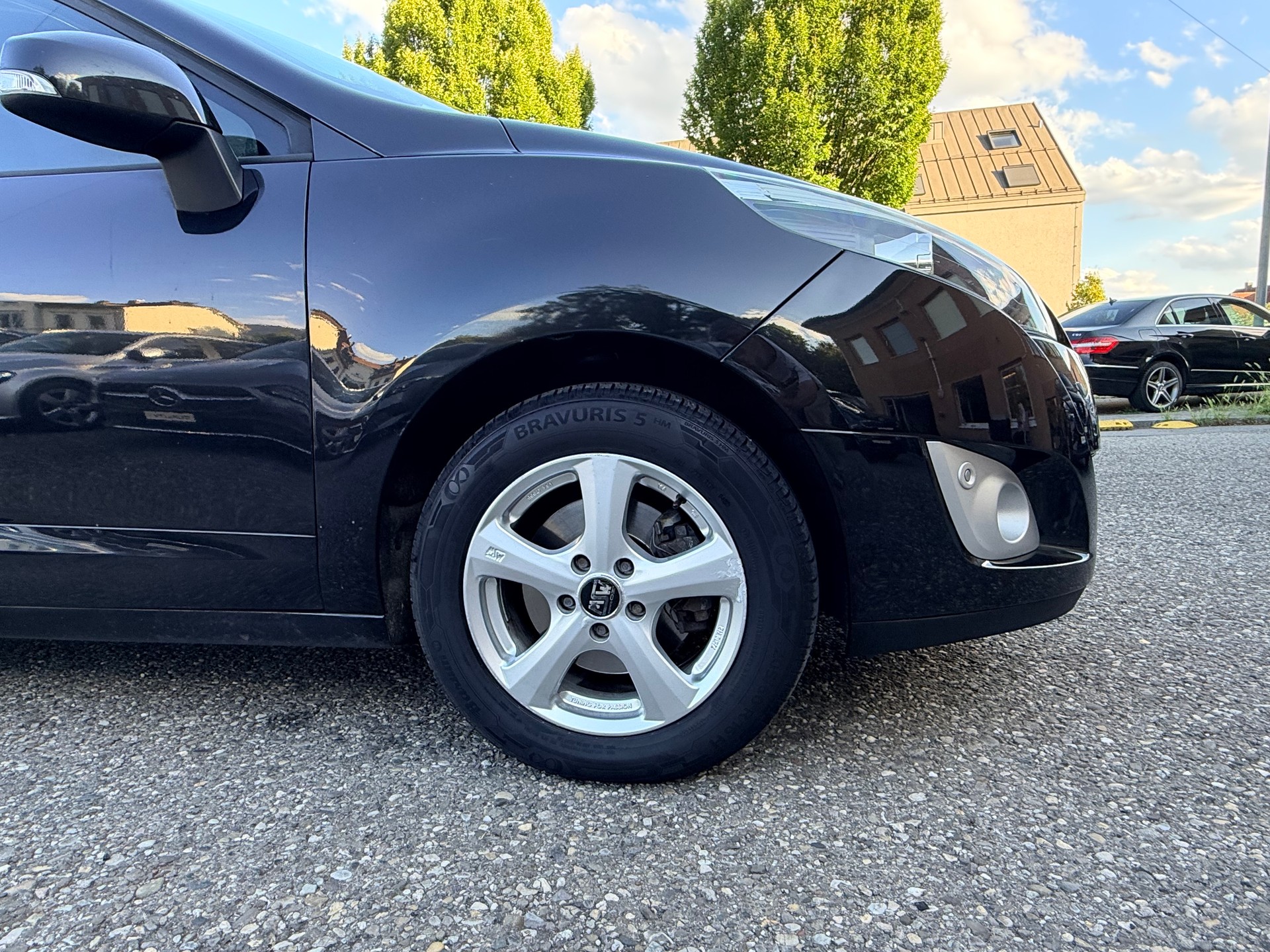 RENAULT Grand Scénic 1.9 dCi Dynamique 7 Plätze-image-12