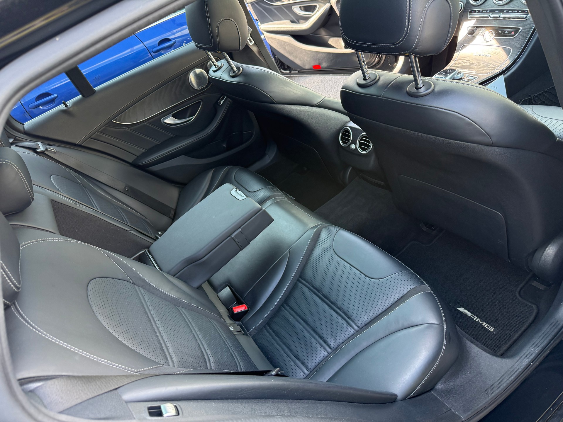 MERCEDES-BENZ C 63 AMG Speedshift-image-11