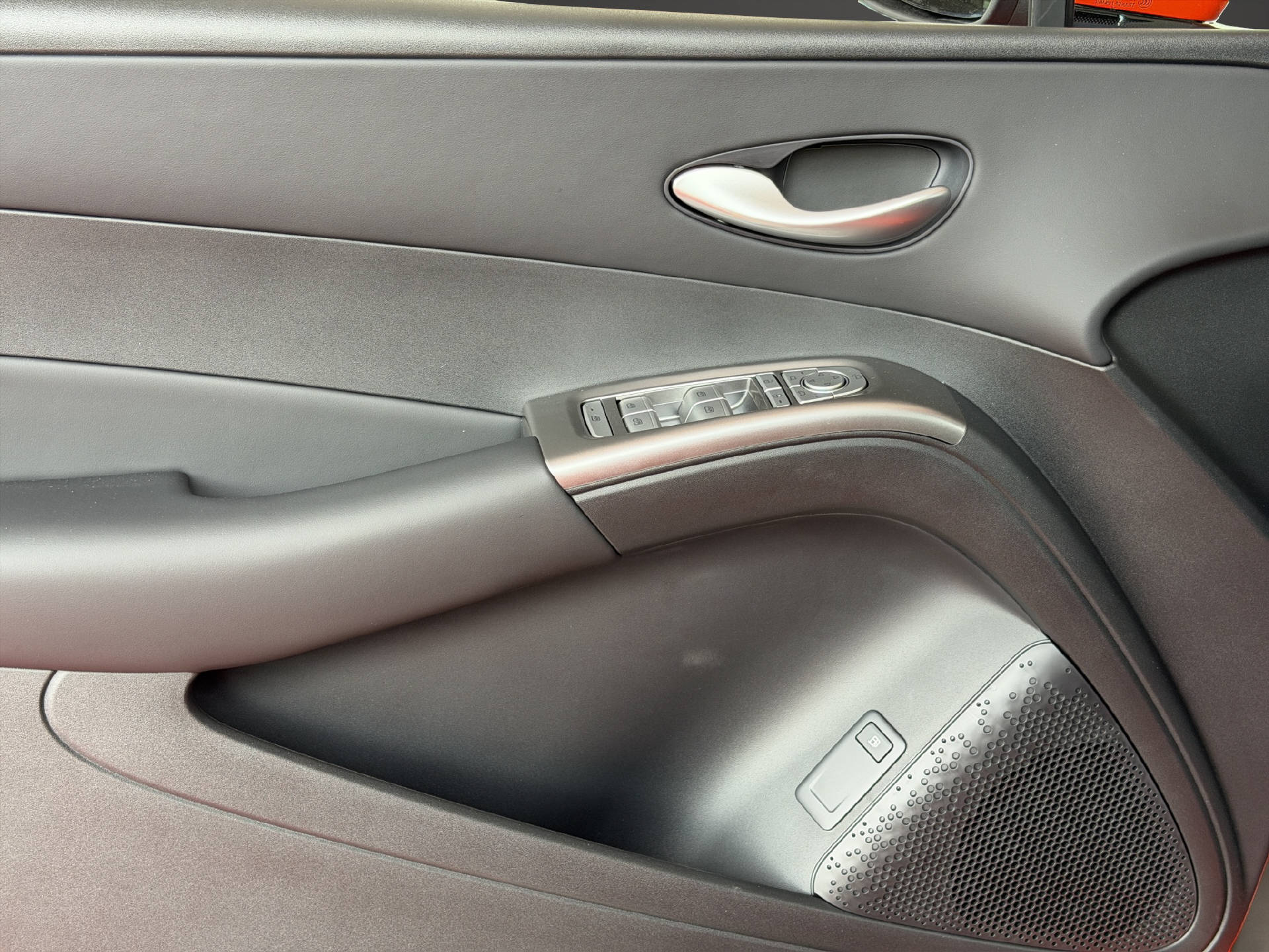 BYD Dolphin G DM-i Comfort-image-18