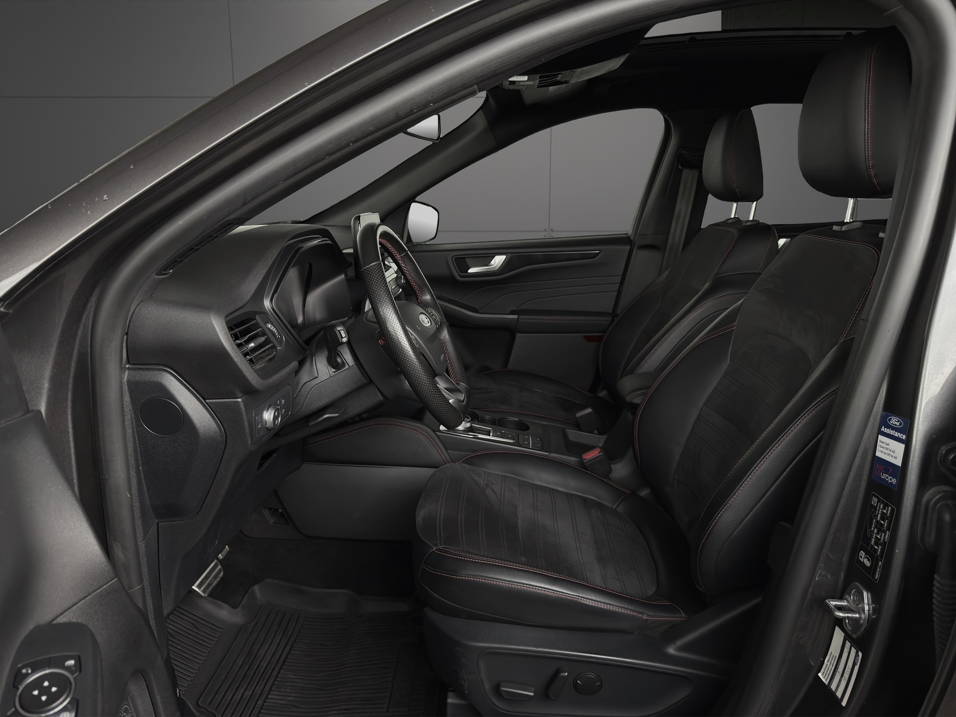 FORD Kuga 2.5 FHEV ST-Line X 4WD-image-7