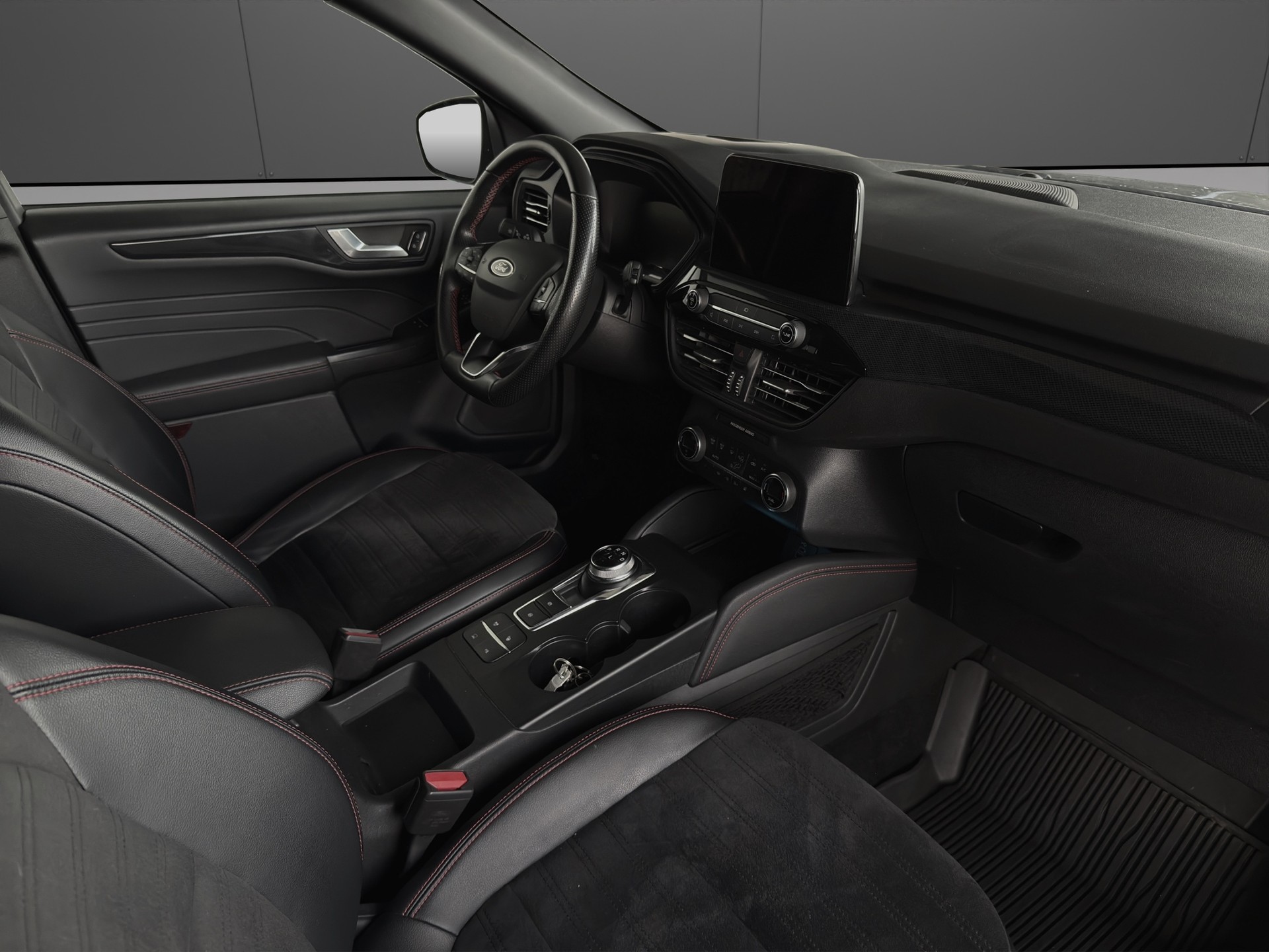 FORD Kuga 2.5 FHEV ST-Line X 4WD-image-12
