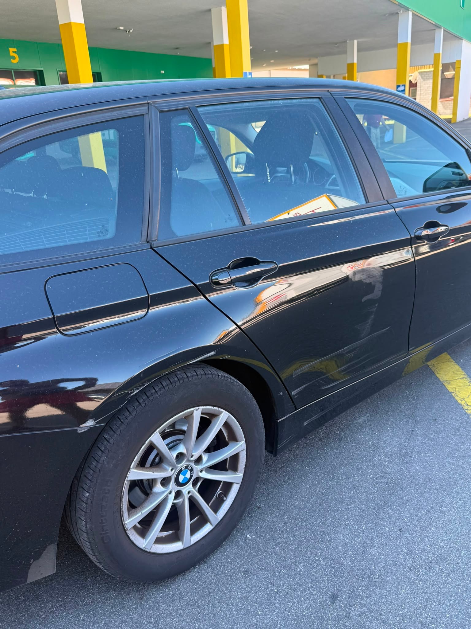 BMW 318d Touring Steptronic-image-15