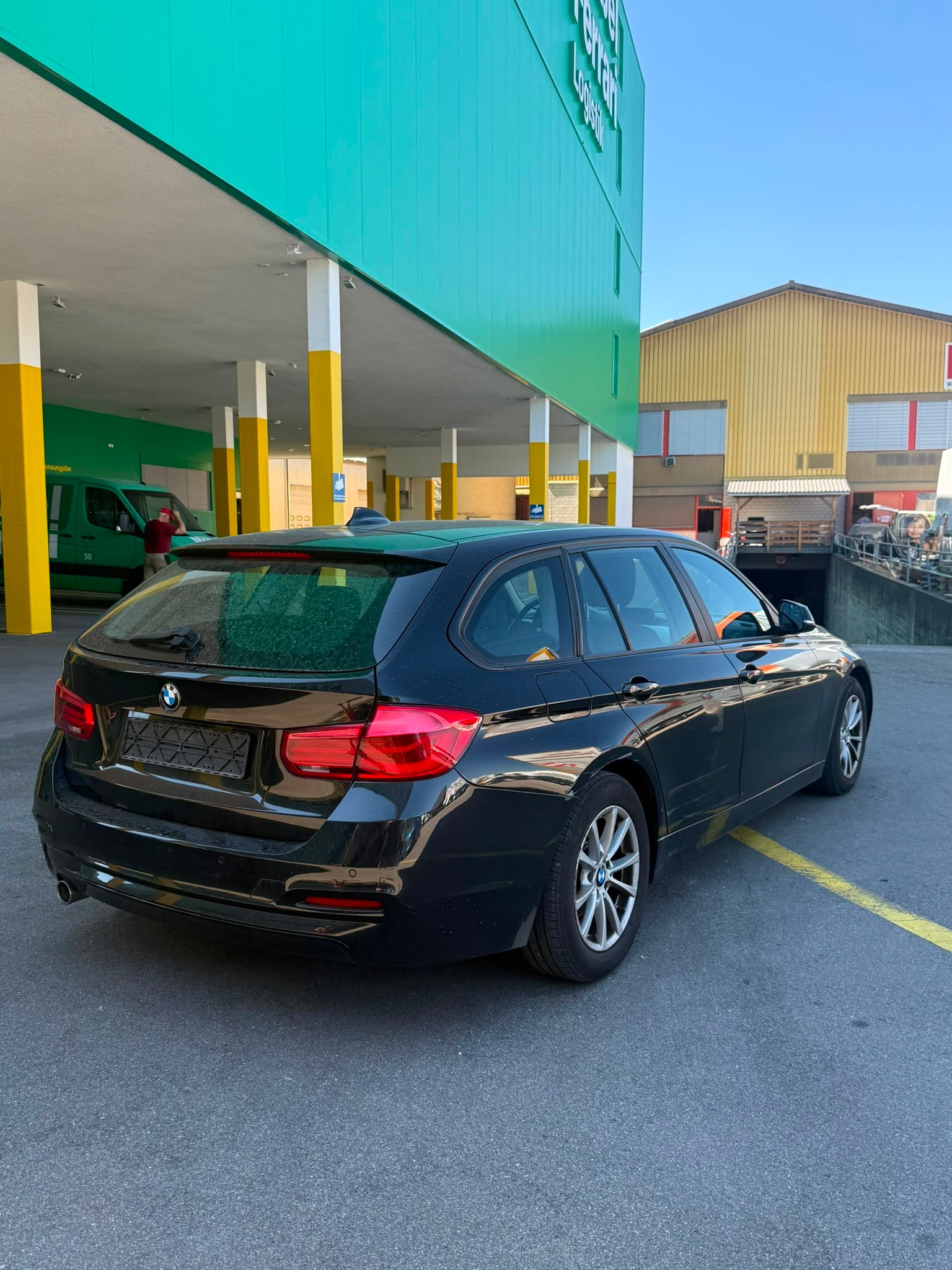 BMW 318d Touring Steptronic-image-4