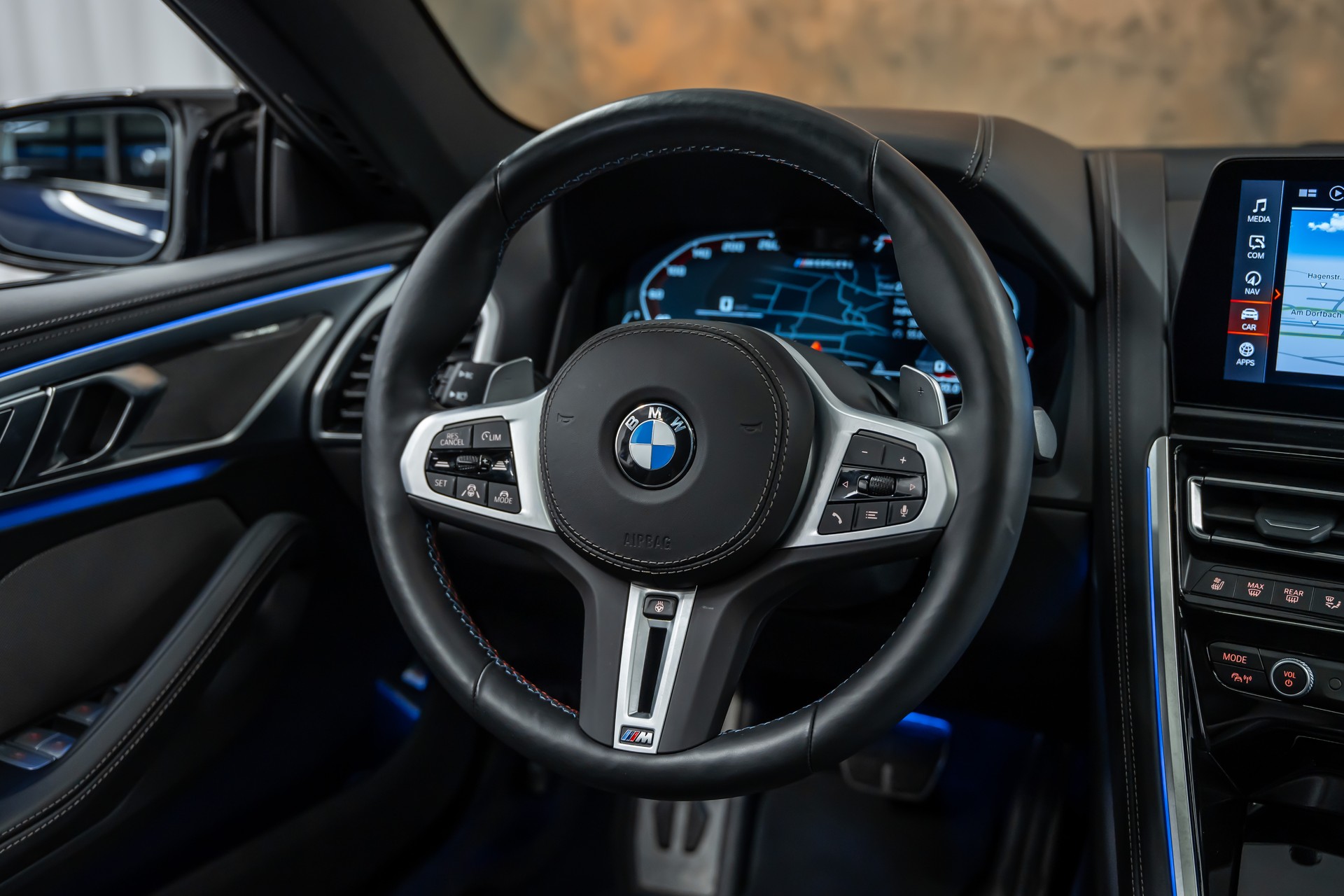 BMW M850i xDrive Gran Coupé Steptronic *Facelift*Panorama*Iconic Glow*360°*-image-19