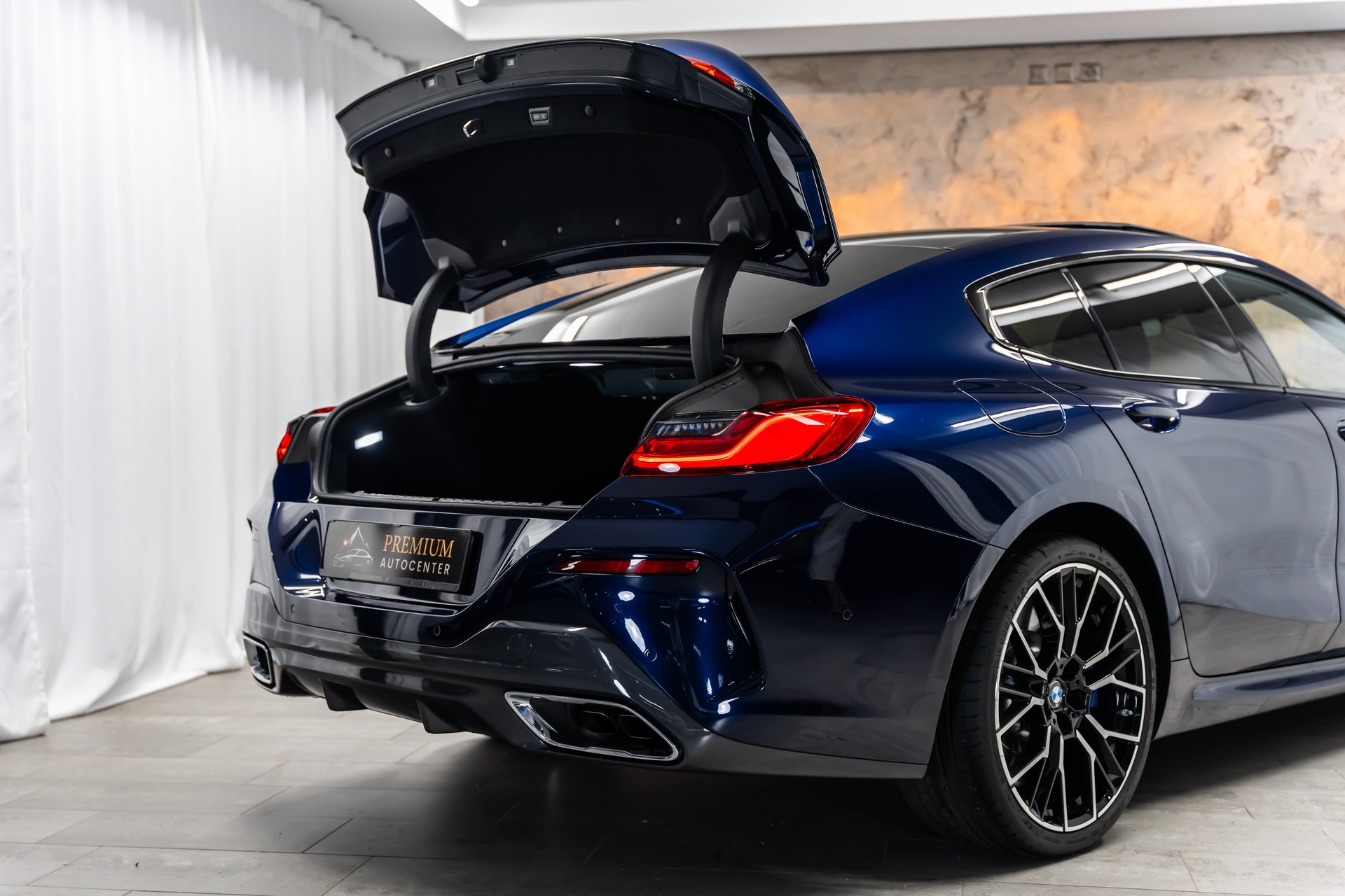 BMW M850i xDrive Gran Coupé Steptronic *Facelift*Panorama*Iconic Glow*360°*-image-7
