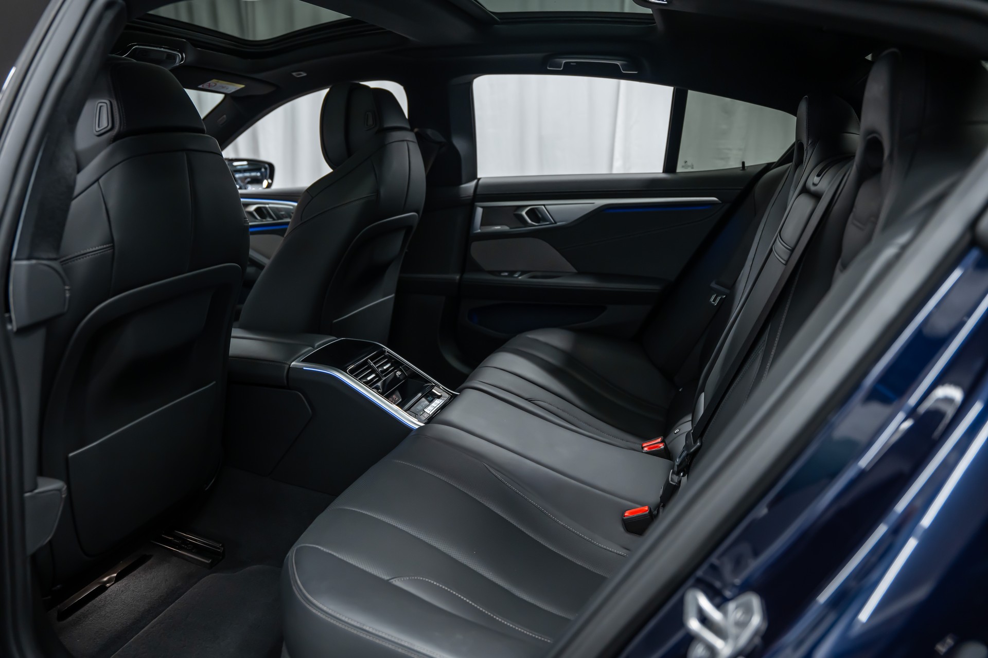 BMW M850i xDrive Gran Coupé Steptronic *Facelift*Panorama*Iconic Glow*360°*-image-14