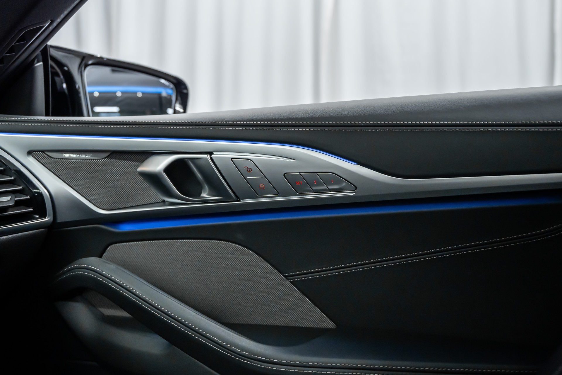 BMW M850i xDrive Gran Coupé Steptronic *Facelift*Panorama*Iconic Glow*360°*-image-27