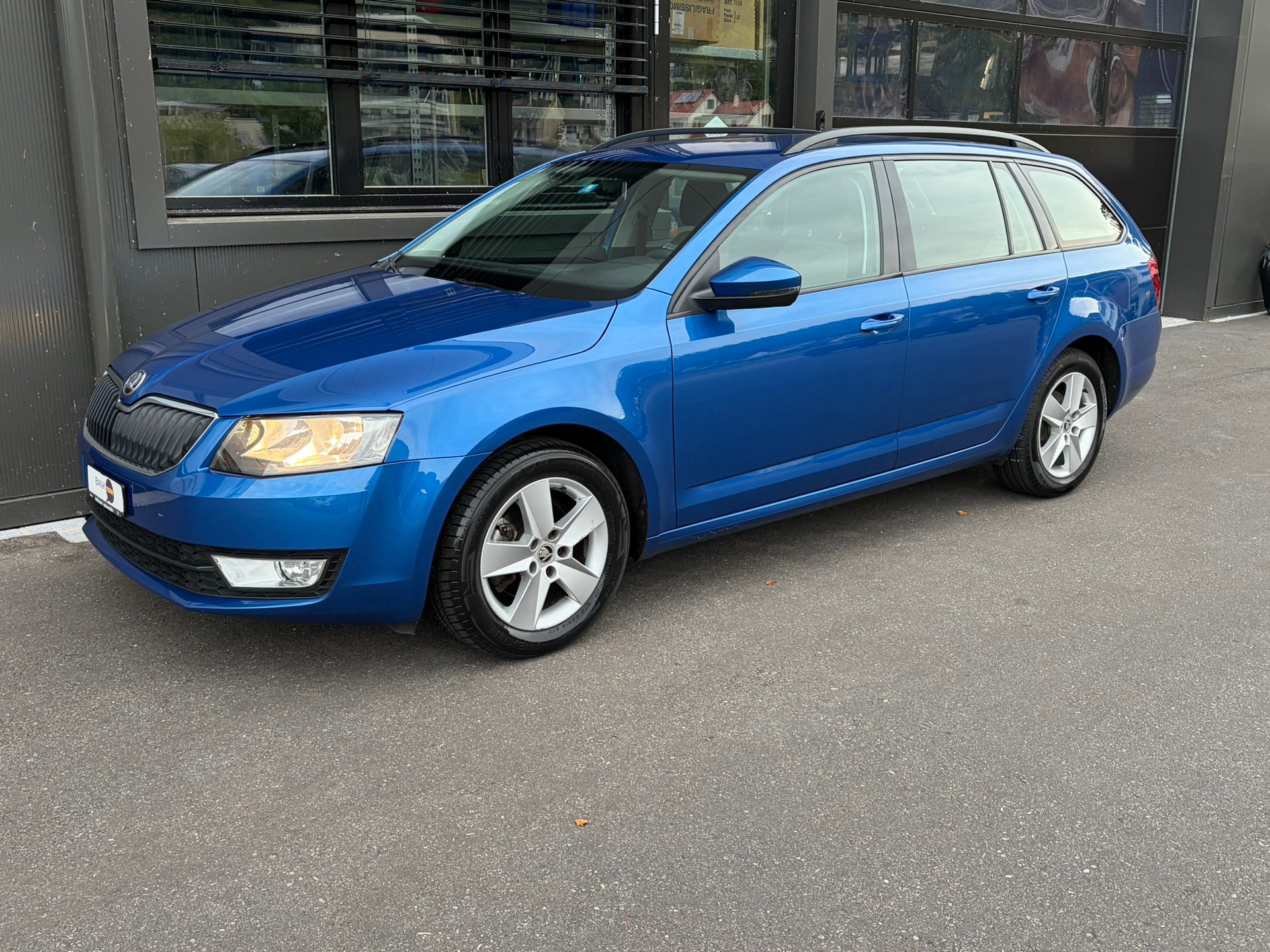 SKODA Octavia Combi 1.4 TSI G-tec Ambition CNG-showroom-element-1