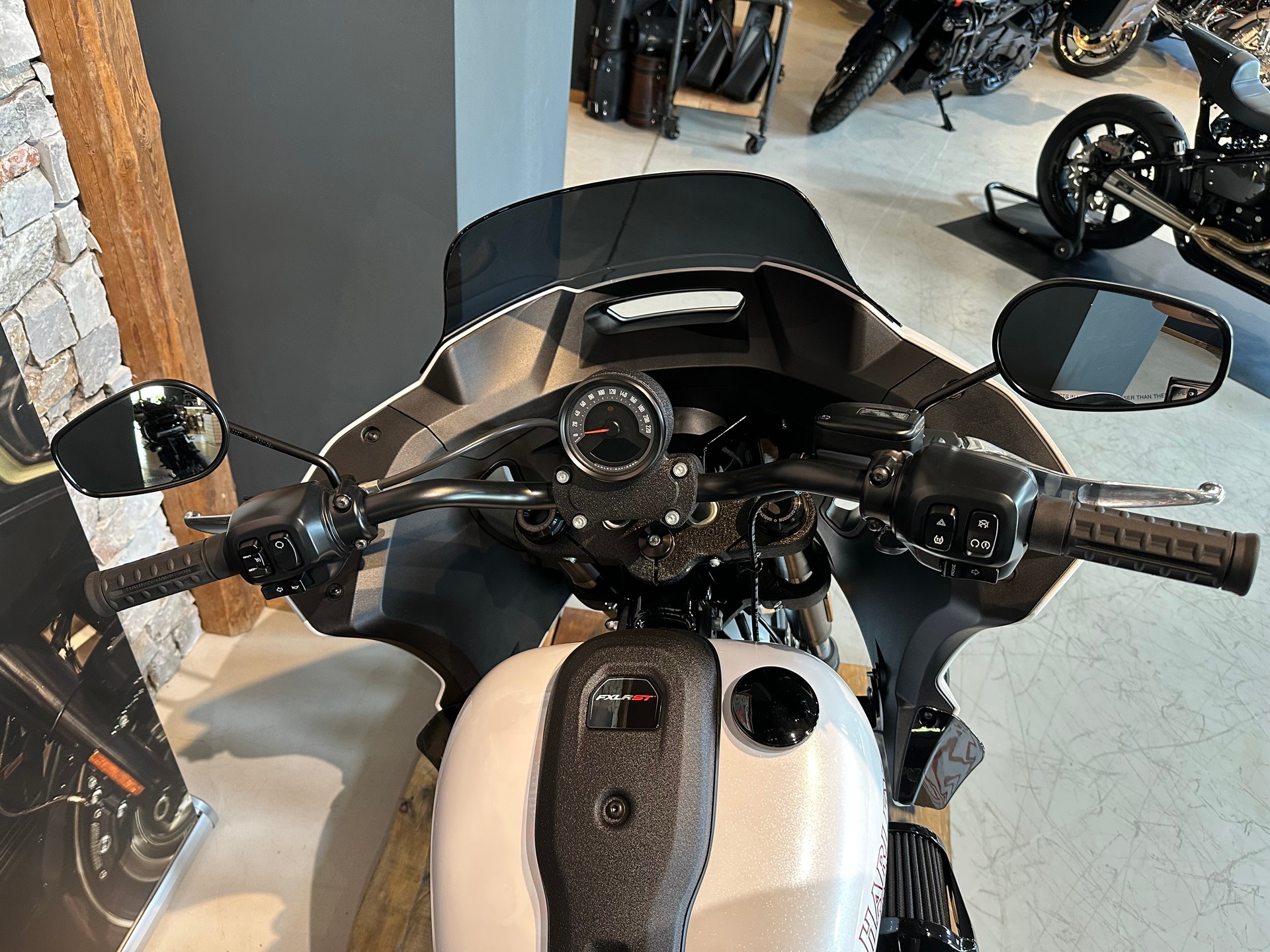 HARLEY-DAVIDSON FXLRST Low Rider ST 117ci-image-7