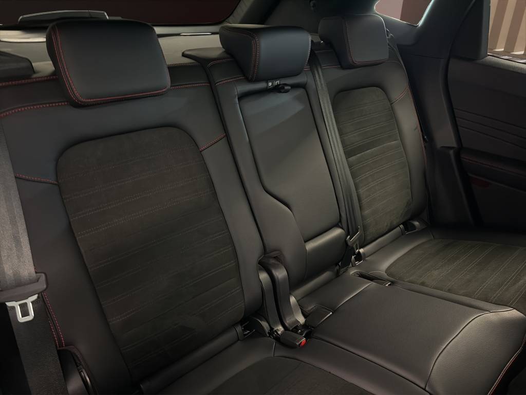 FORD Kuga 2.5 FHEV ST-Line X 4WD-image-8