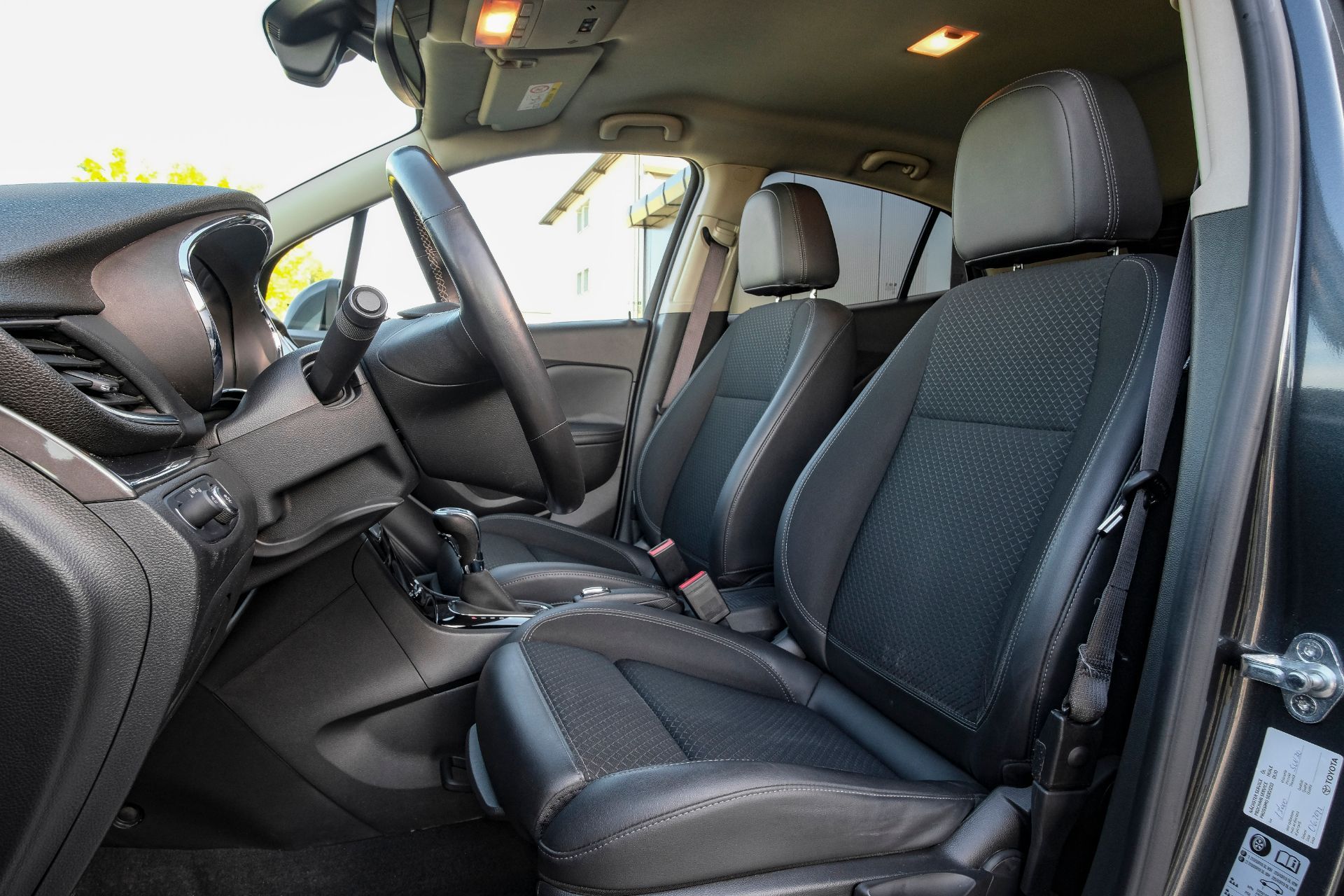 OPEL Mokka X 1.4i 16V Turbo Enjoy 4WD Automatik-image-9