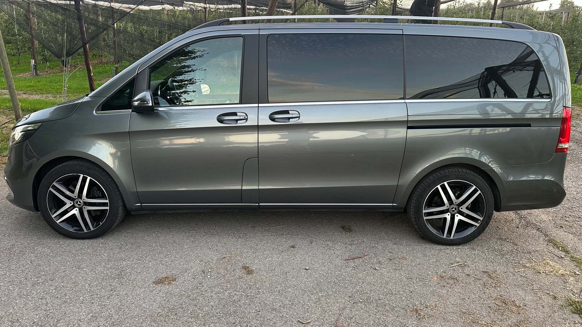 MERCEDES-BENZ V 300 d lang 4matic-image-1