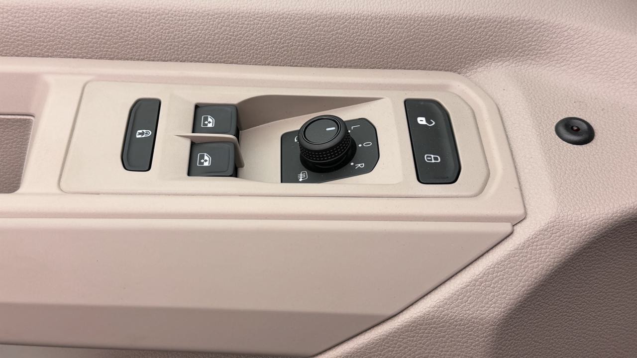 VW Multivan 1.5 eHybrid 4Motion DSG-image-8
