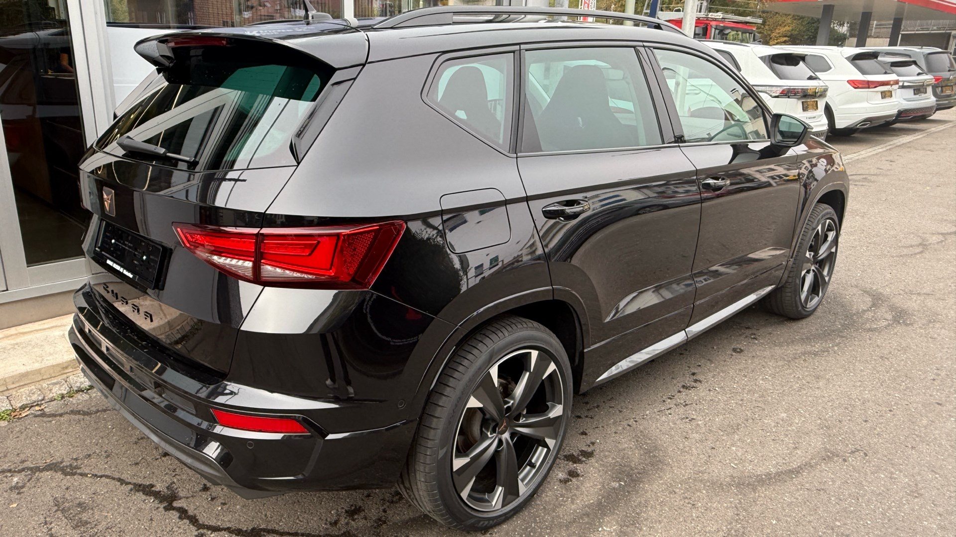 CUPRA Ateca 2.0 TSI 4Drive *** ANHÄNGERKUPPLUNG SCHWENKBAR & 5 JAHRE CUPRA WERKSGARANTIE ***-showroom-element-3