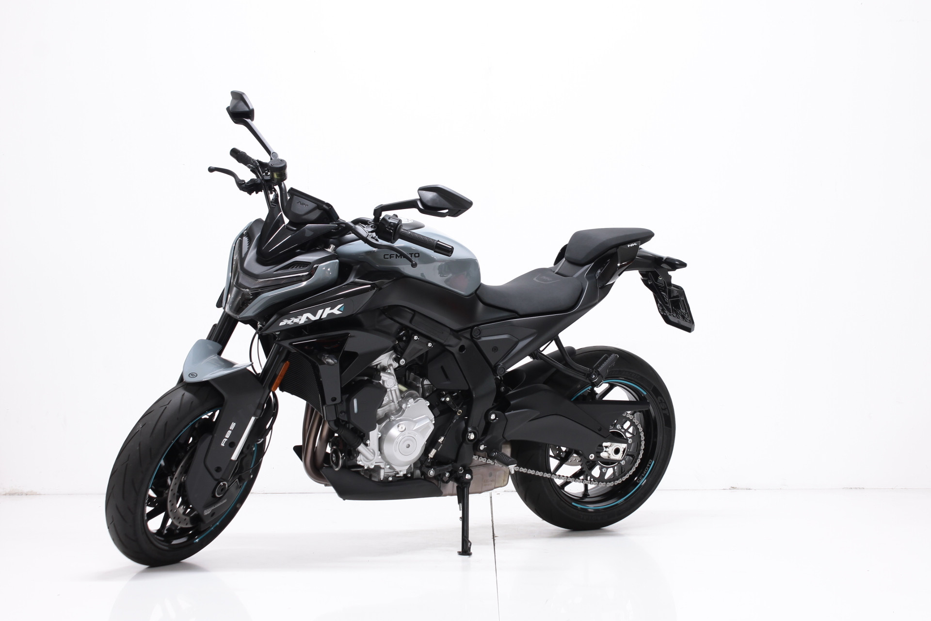 CF MOTO 675 NK-image-4