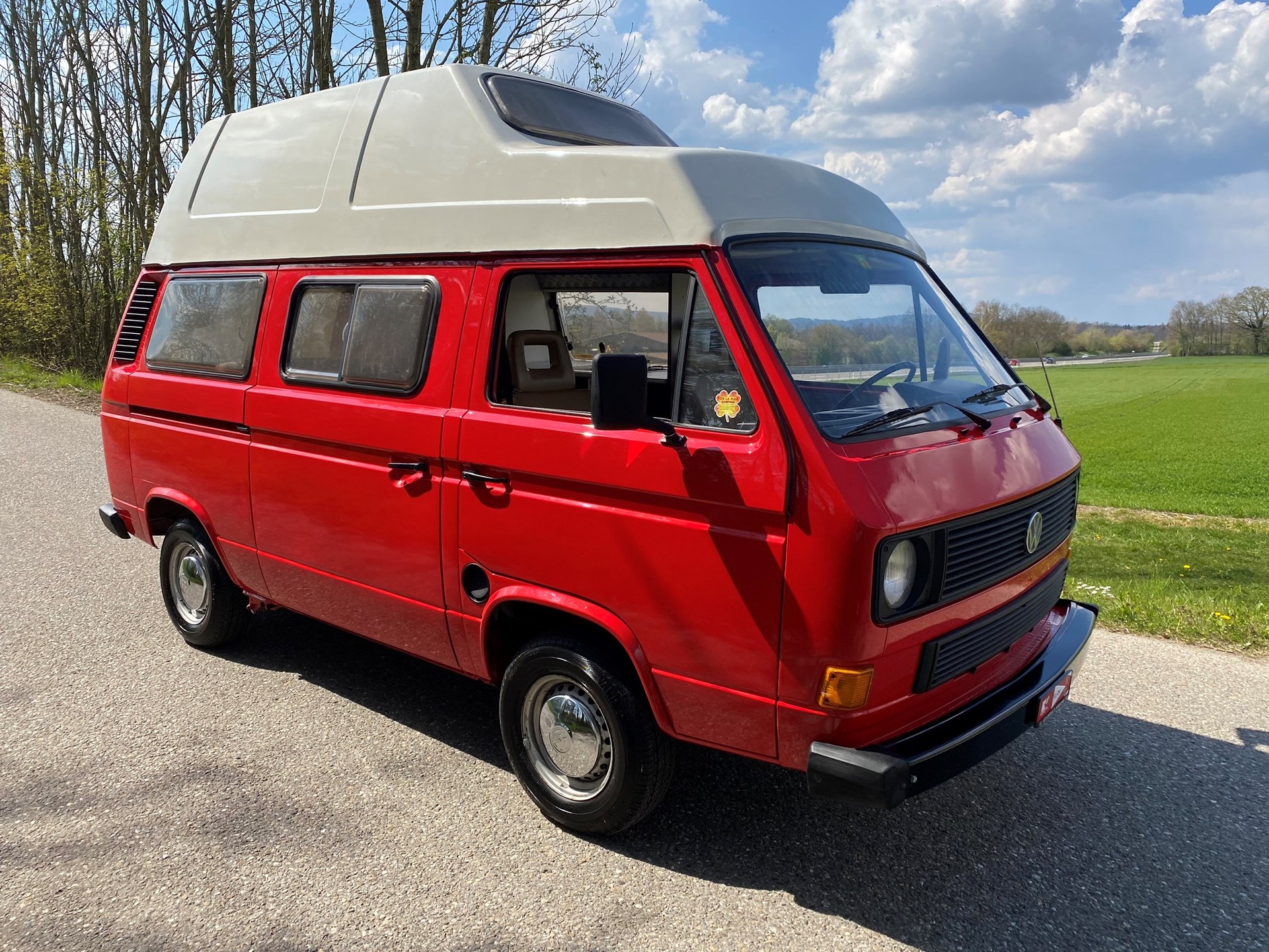 VW T2-showroom-element-3
