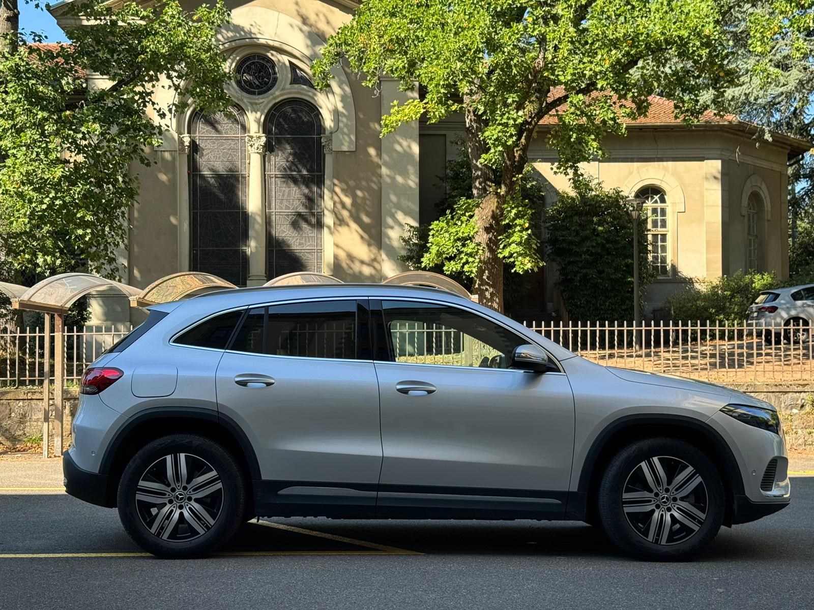 MERCEDES-BENZ EQA 250-image-2