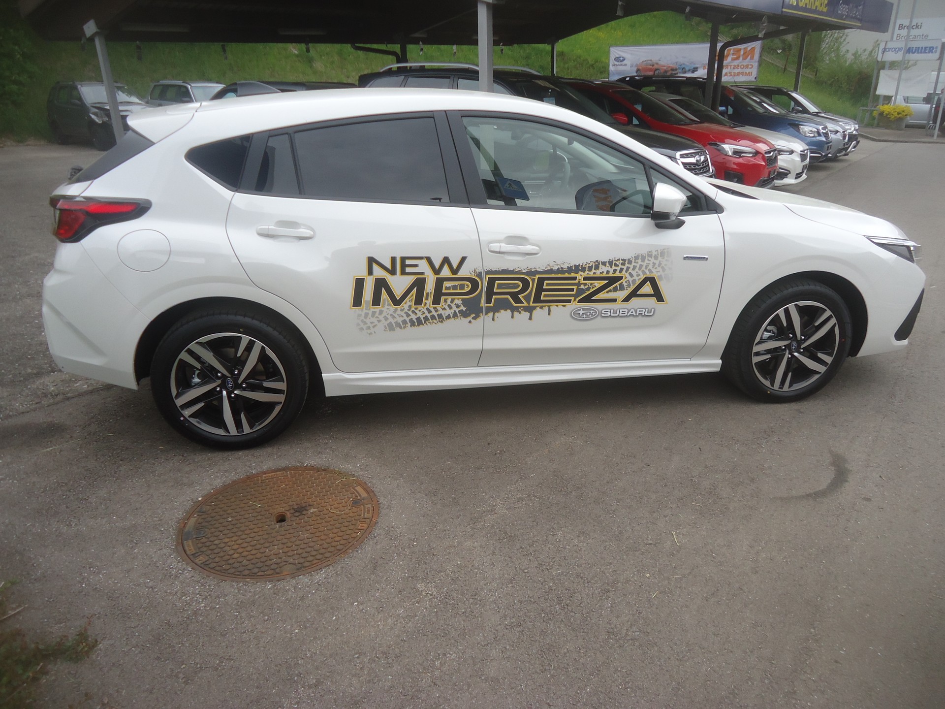 SUBARU Impreza 2.0 e-Boxer Swiss Plus AWD Lineartronic-image-5