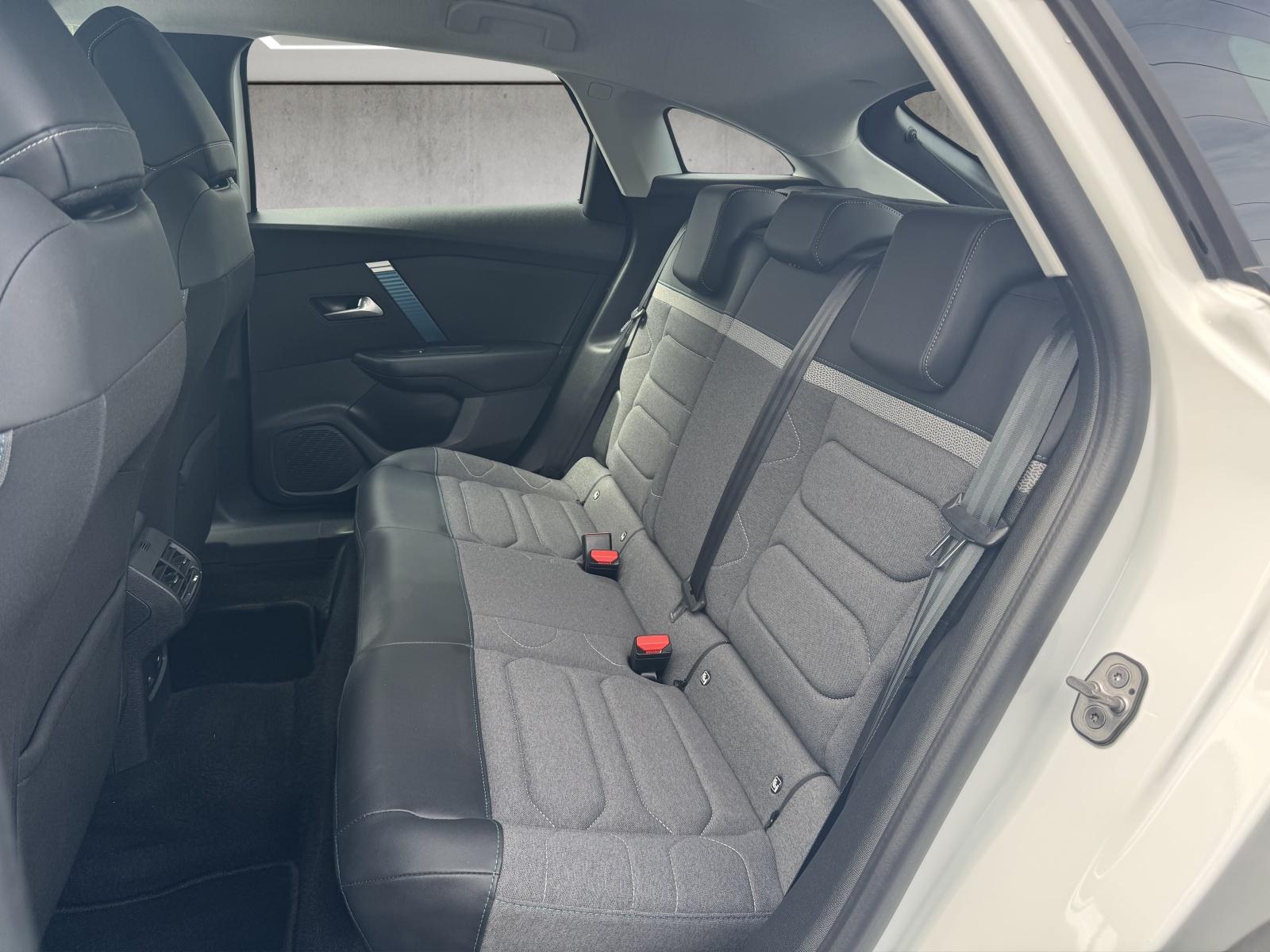 CITROEN e-C4 Swiss Edition-image-10