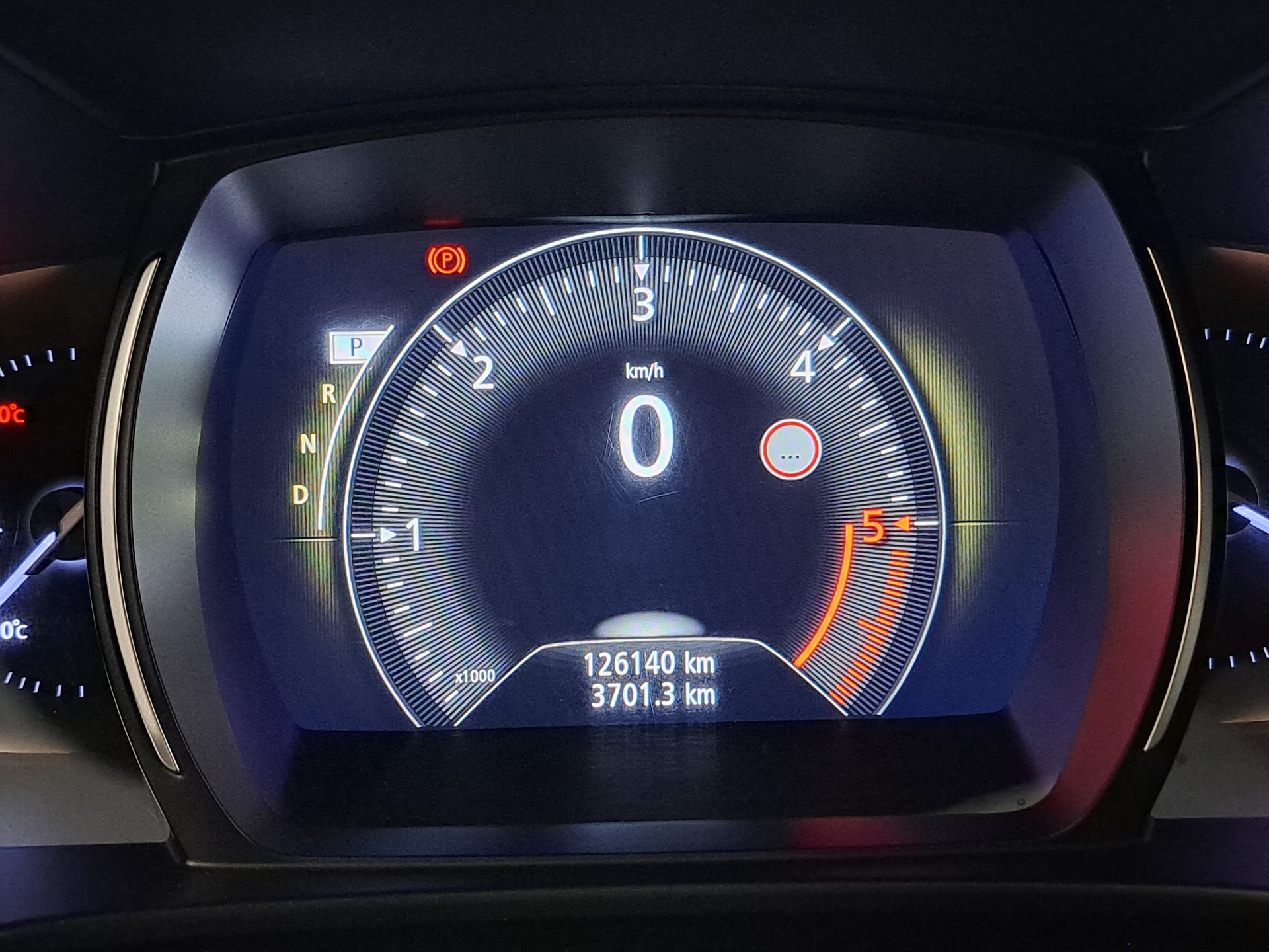 RENAULT Koleos 2.0 dCi Initial Paris 4x4 Xtronic CVT-image-9