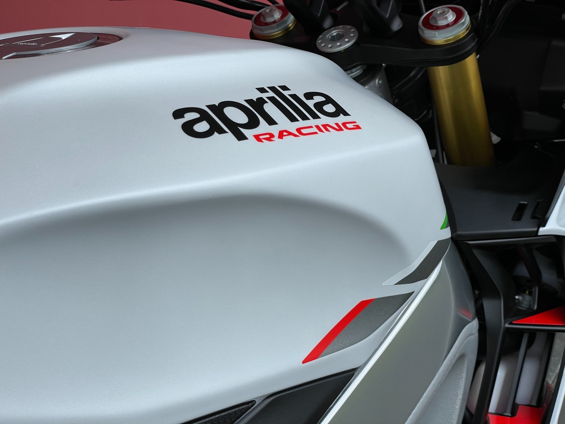 APRILIA Tuono V4 1100-image-7