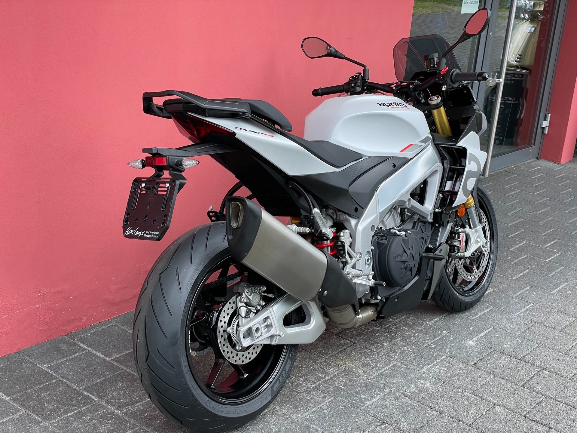 APRILIA Tuono V4 1100-image-4