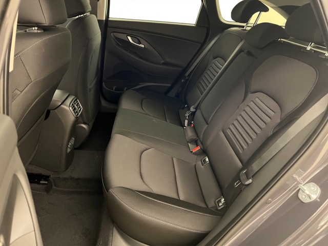 HYUNDAI i30 Wagon 1.5 T-GDi Amplia-image-5