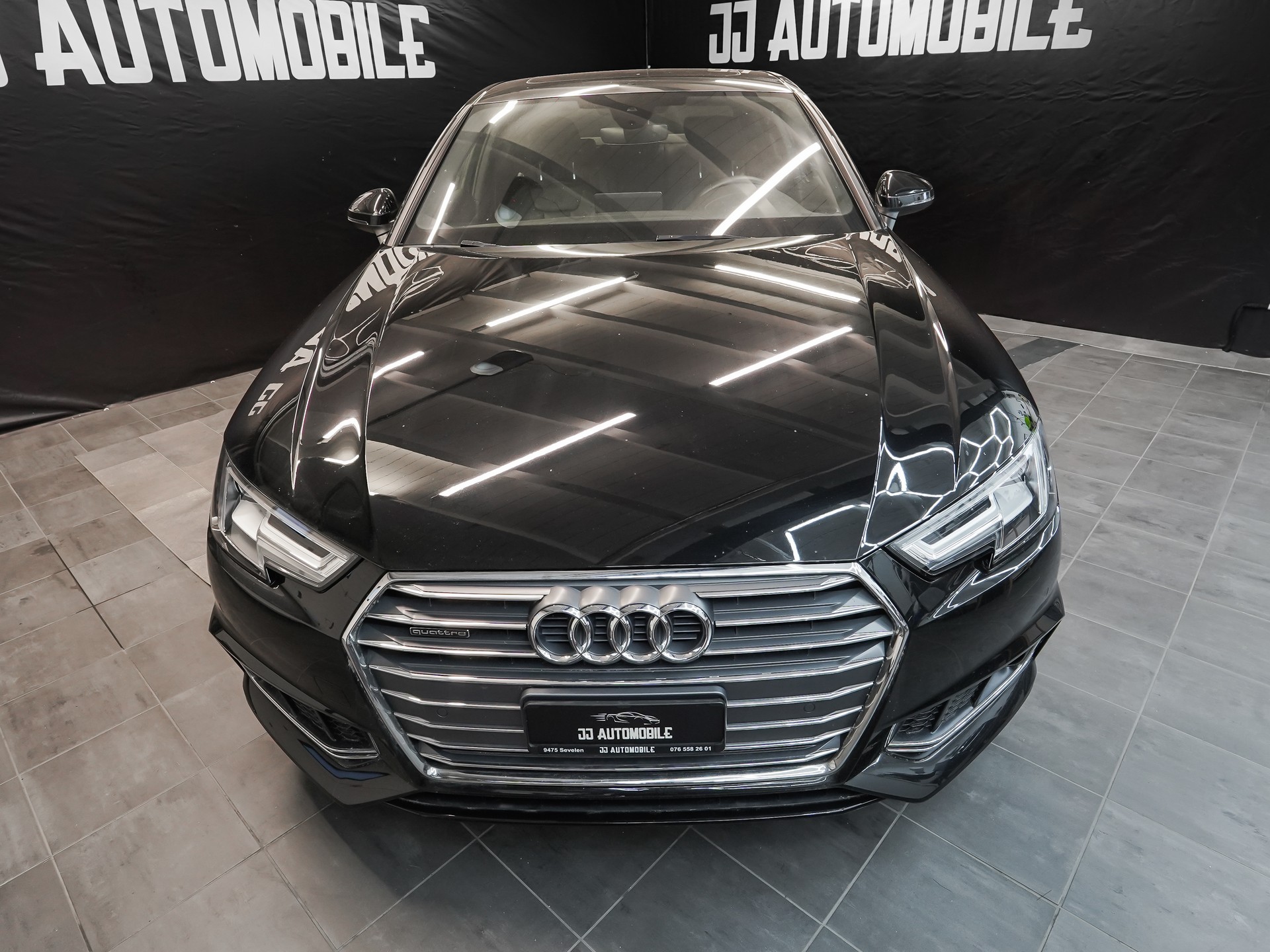 AUDI A4 3.0 TDI Sport quattro tiptronic-showroom-element-1