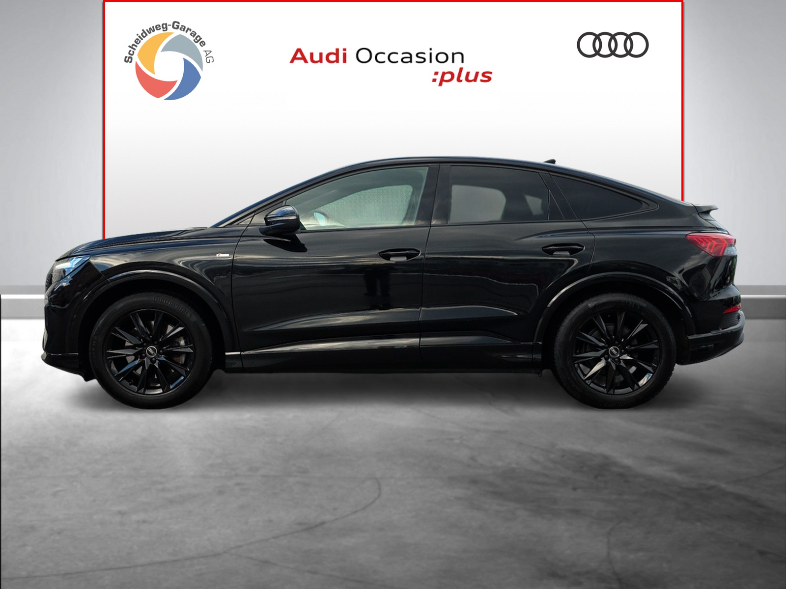 AUDI Q4 Sportback e-tron 50 quattro-showroom-element-2