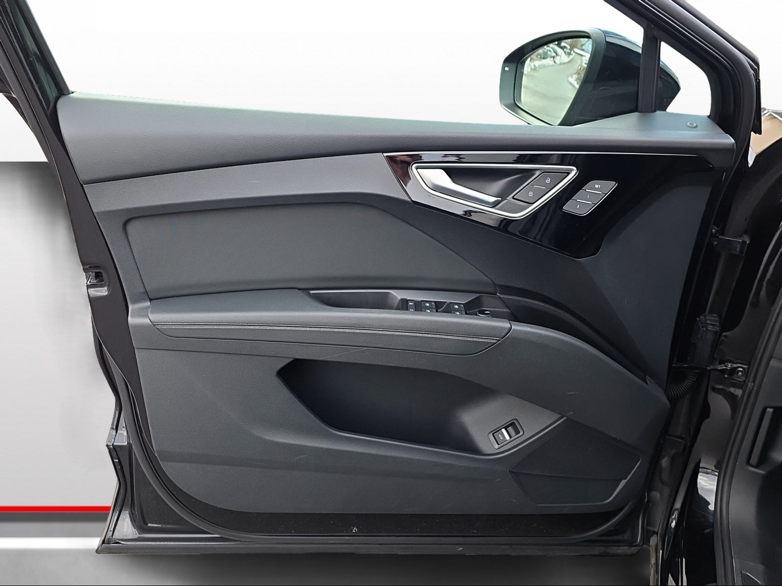 AUDI Q4 Sportback e-tron 50 quattro-image-9