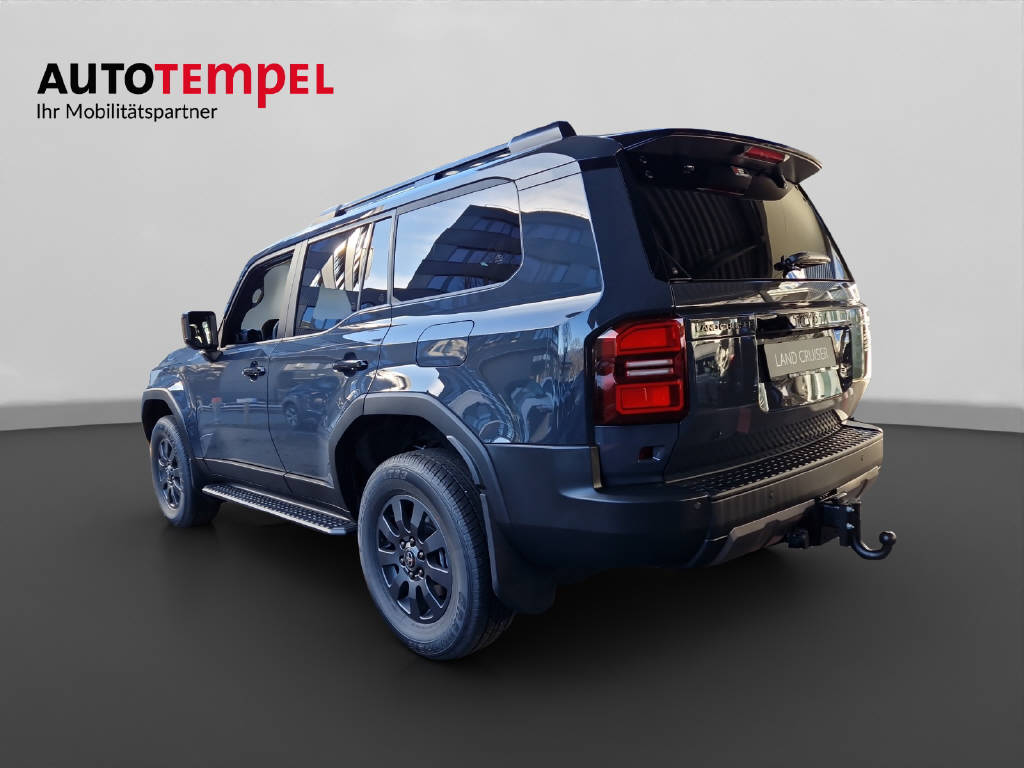 TOYOTA Land Cruiser 2.8 D 48V Invinci 48095/007-showroom-element-2
