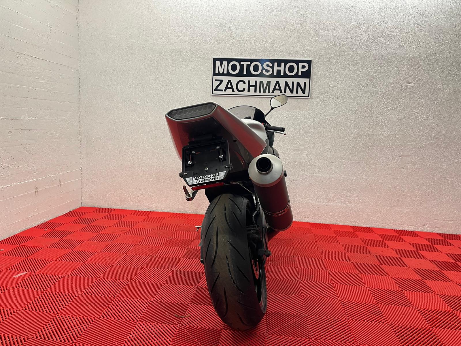 YAMAHA YZF-R1-image-7
