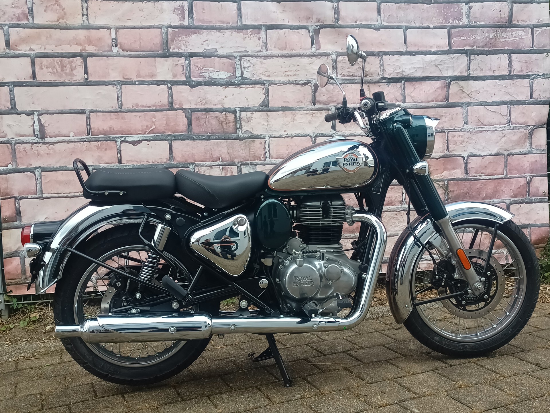 ROYAL ENFIELD Classic 350 Dark-image-0