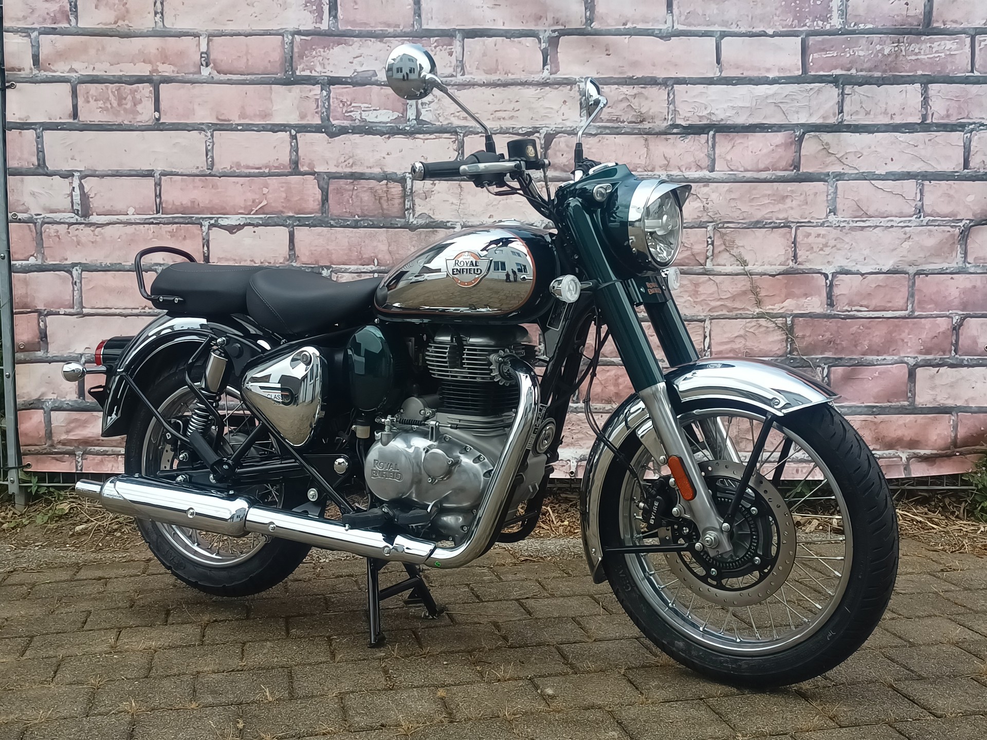 ROYAL ENFIELD Classic 350 Dark-image-2