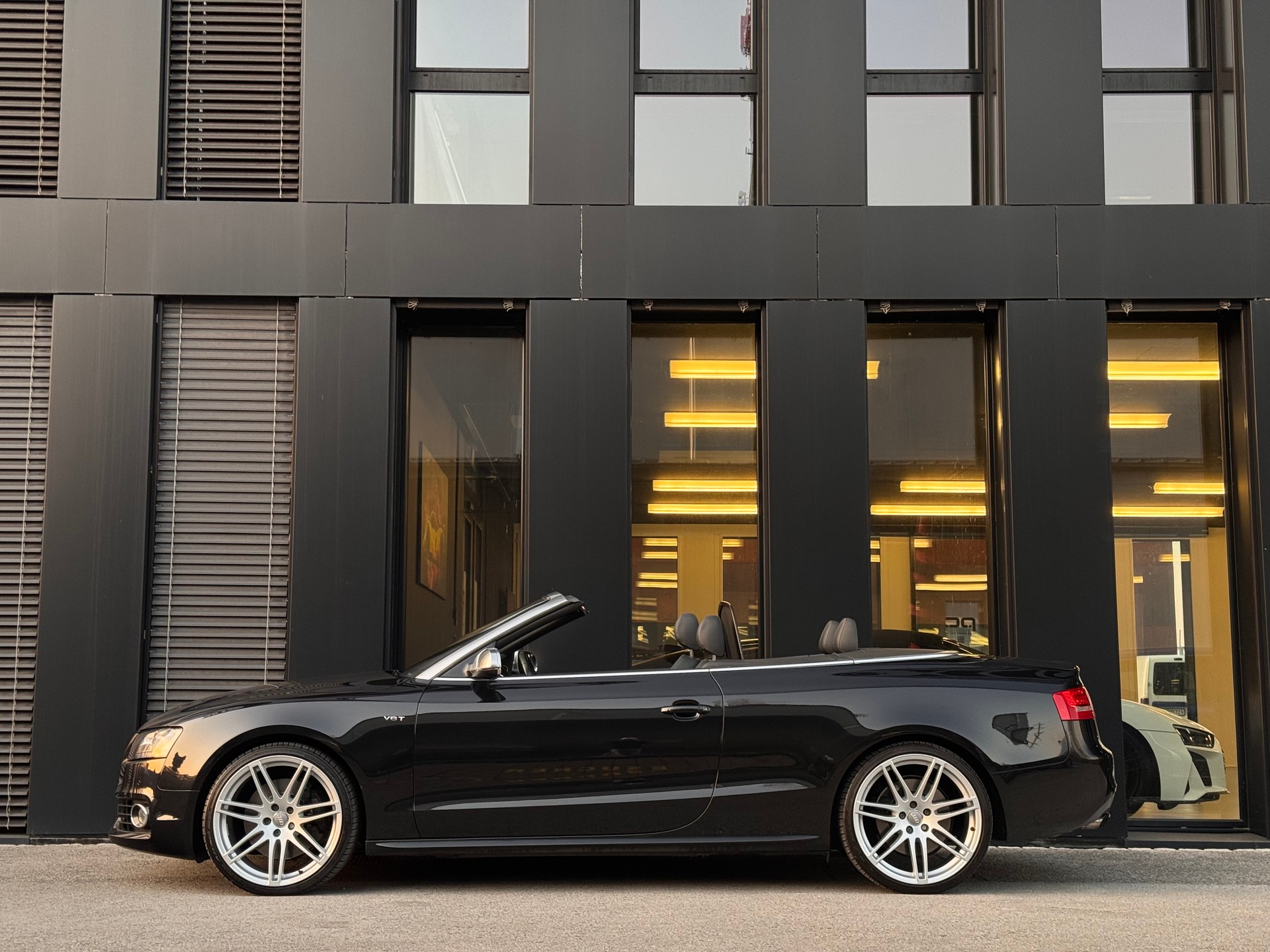 AUDI S5 Cabrio 3.0 TFSI quattro S-tronic-image-3