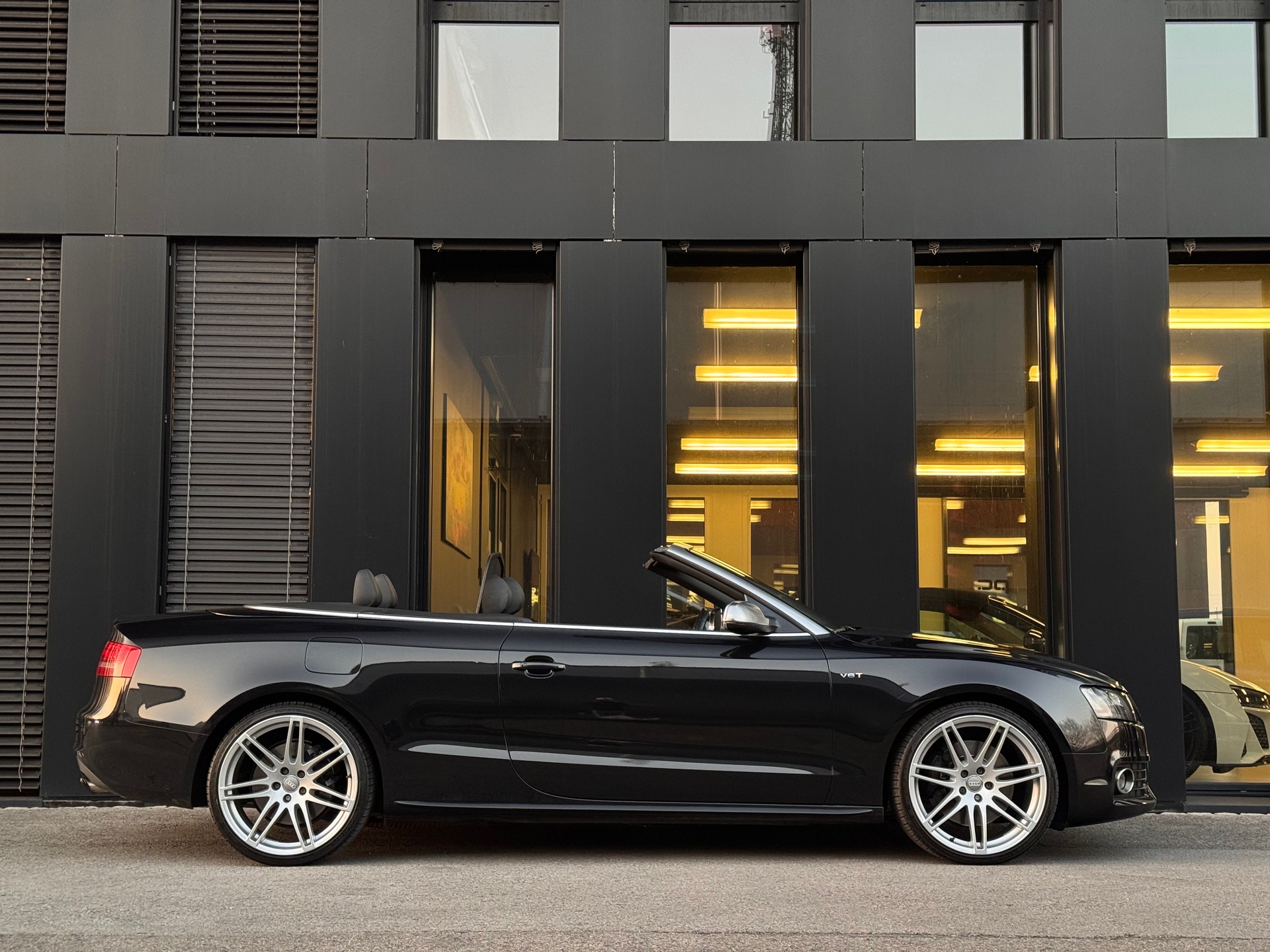 AUDI S5 Cabrio 3.0 TFSI quattro S-tronic-image-9