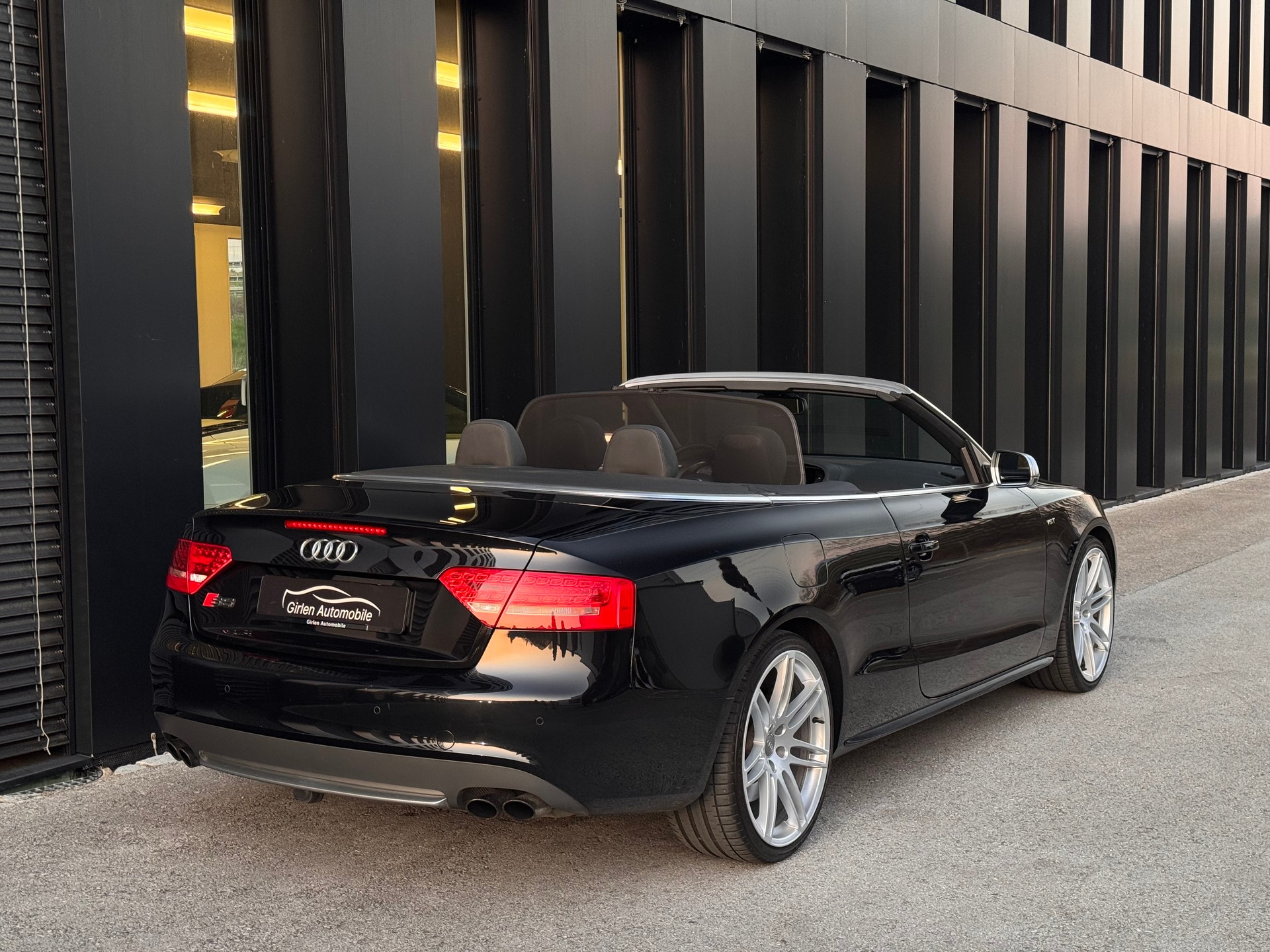 AUDI S5 Cabrio 3.0 TFSI quattro S-tronic-image-10