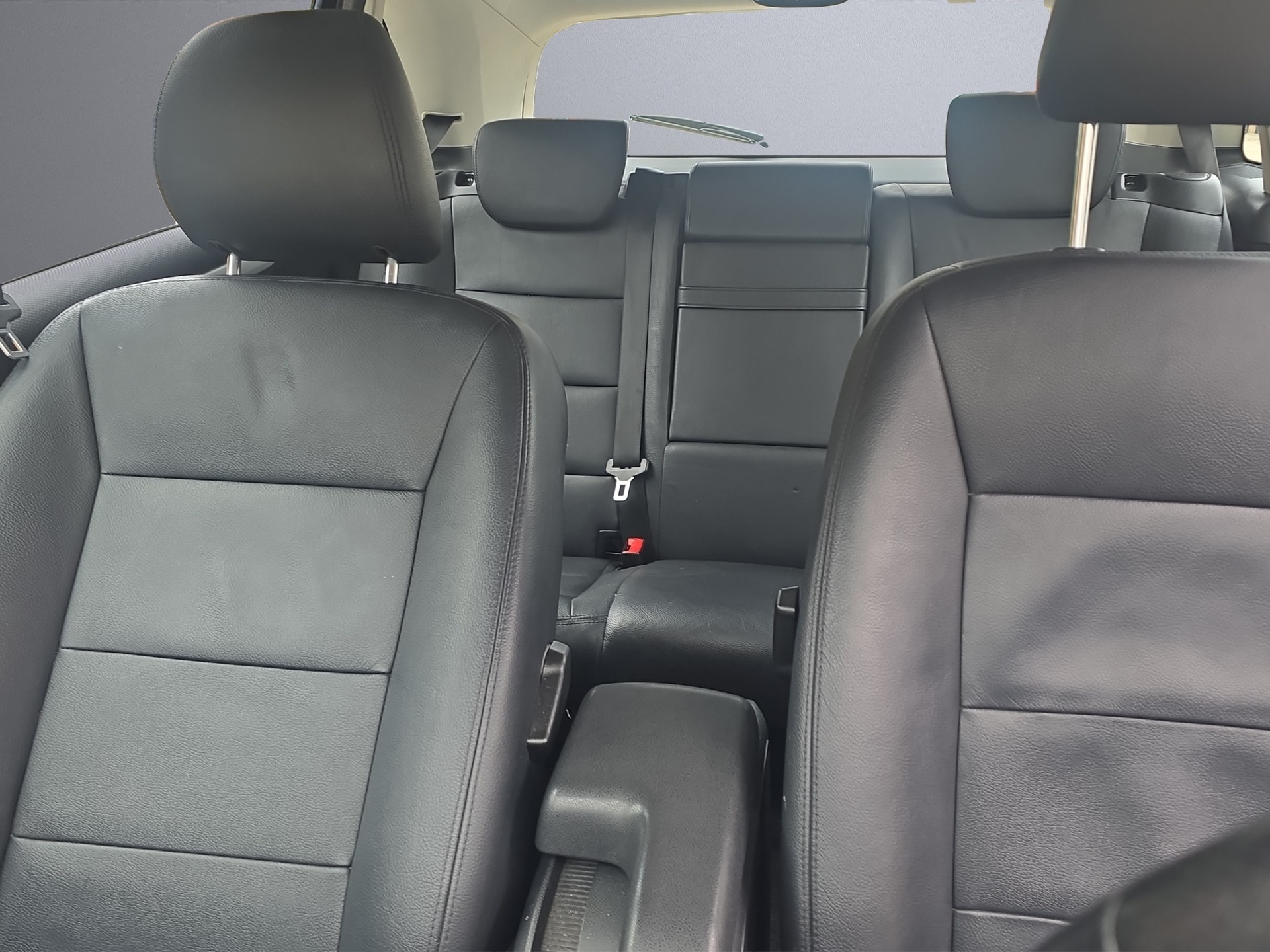 MERCEDES-BENZ B 200 T-image-12