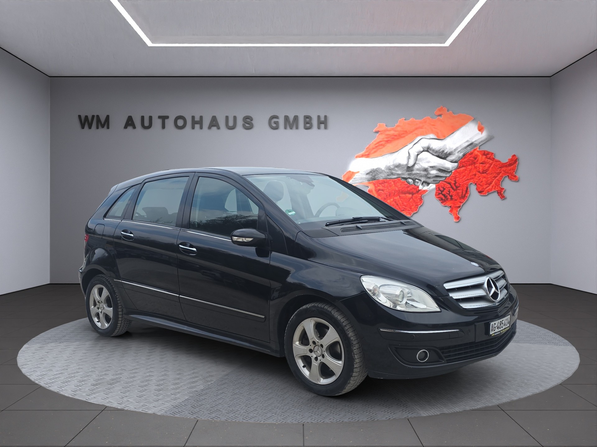 MERCEDES-BENZ B 200 T-showroom-element-1