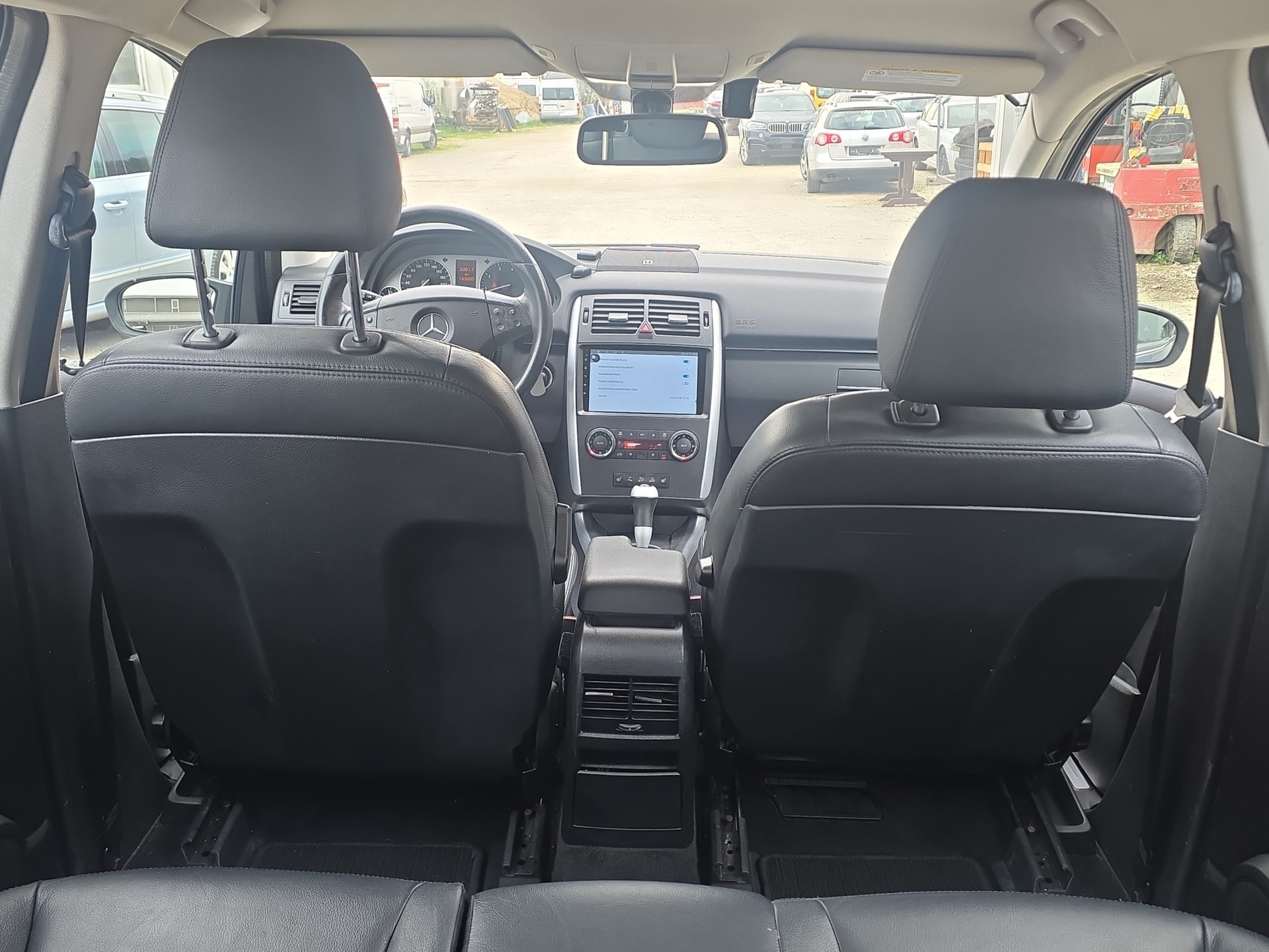MERCEDES-BENZ B 200 T-image-11
