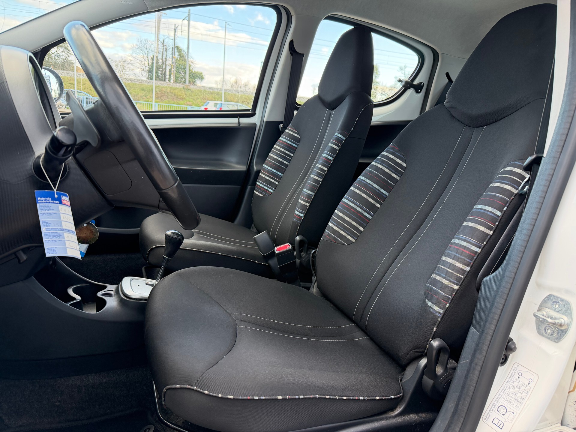 CITROEN C1 1.0i Séduction EGS-image-7