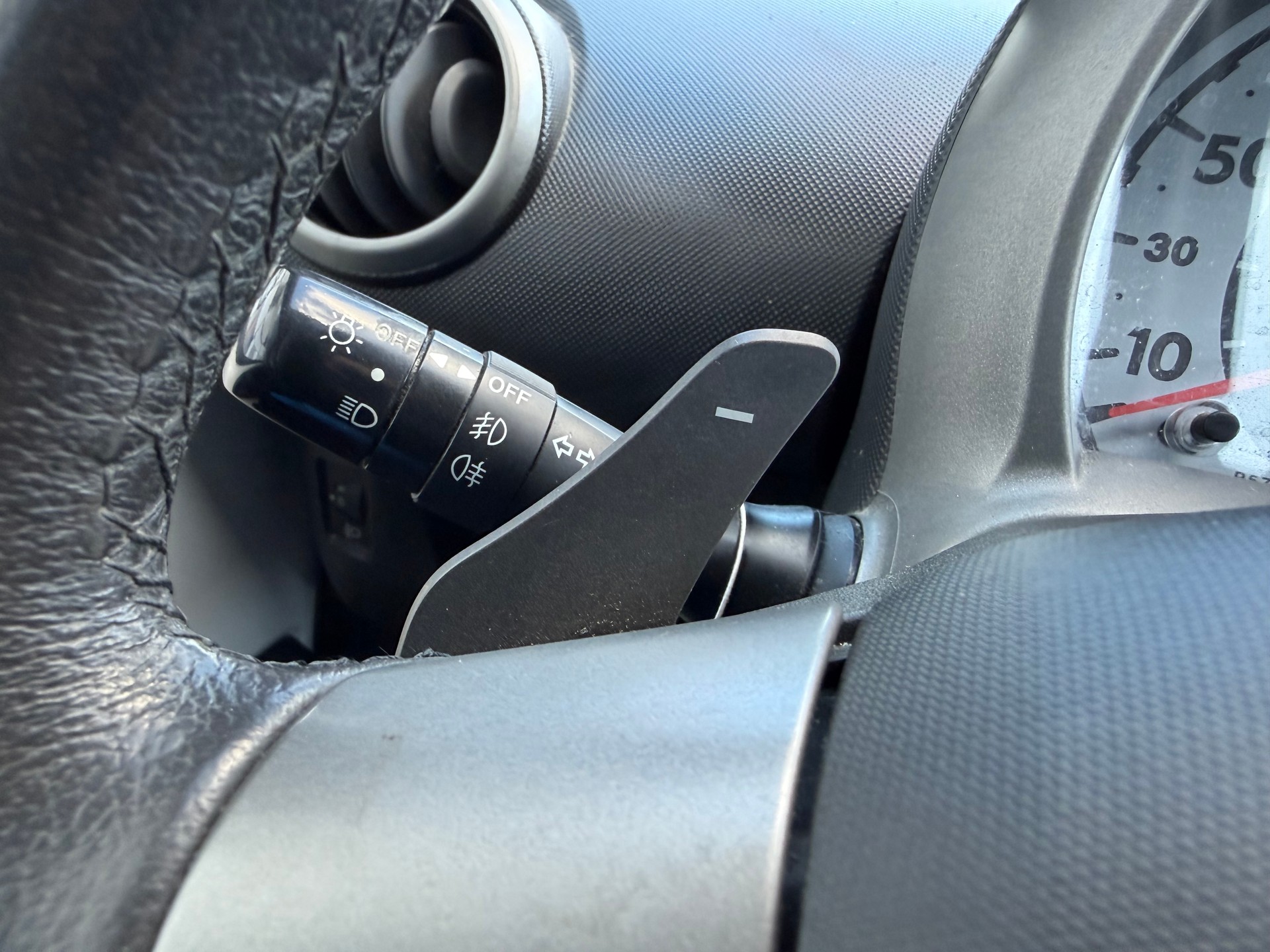 CITROEN C1 1.0i Séduction EGS-image-18